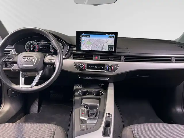 Audi A4 view 7