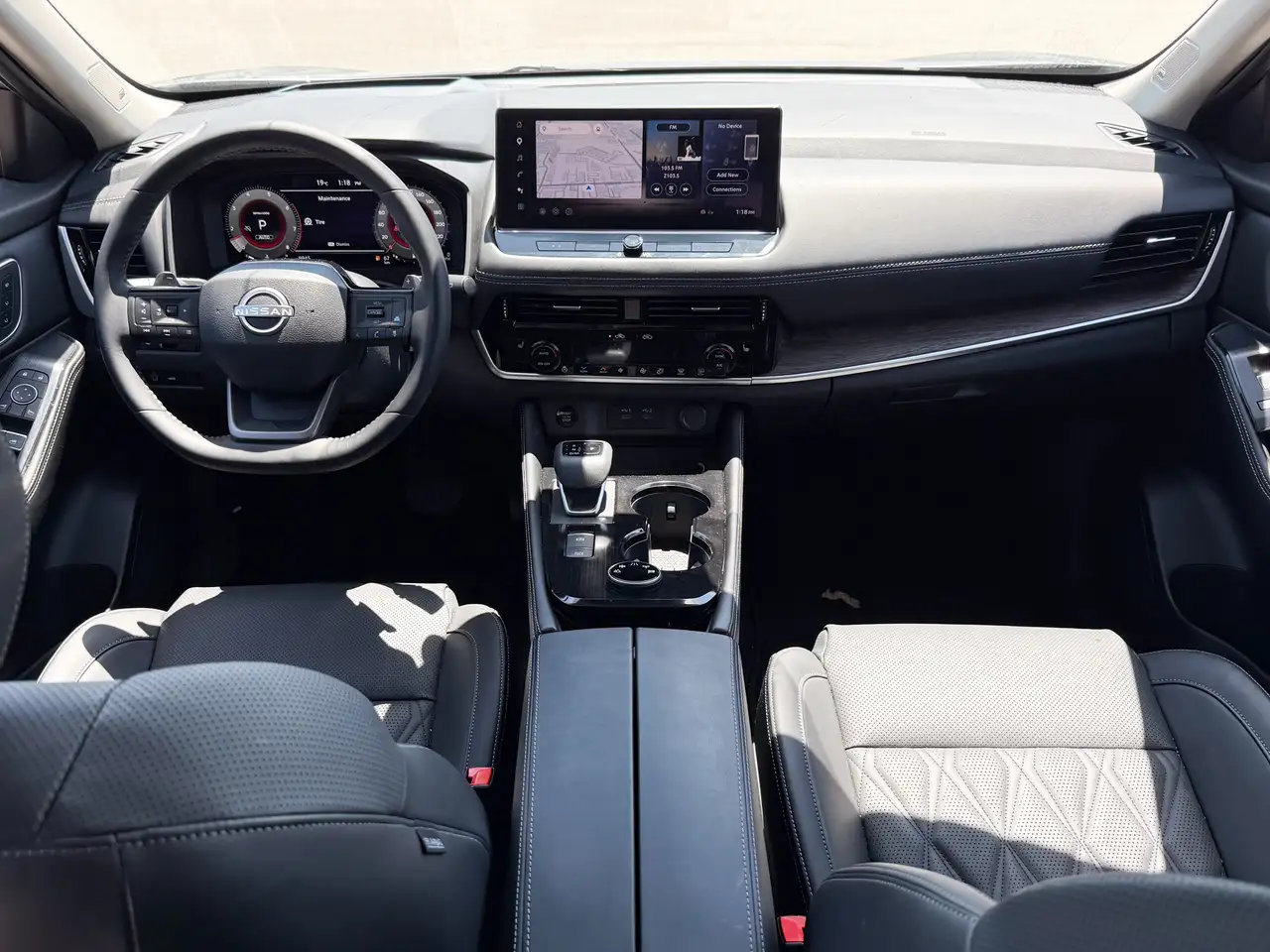 Nissan Rogue снимка Nissan Rogue
