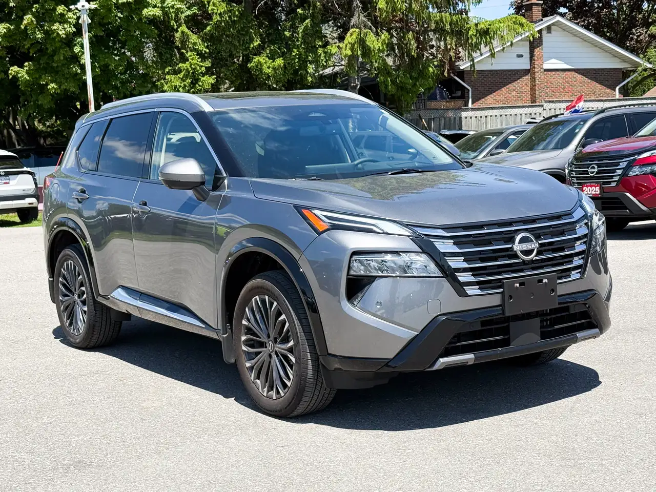 Nissan Rogue снимка Nissan Rogue