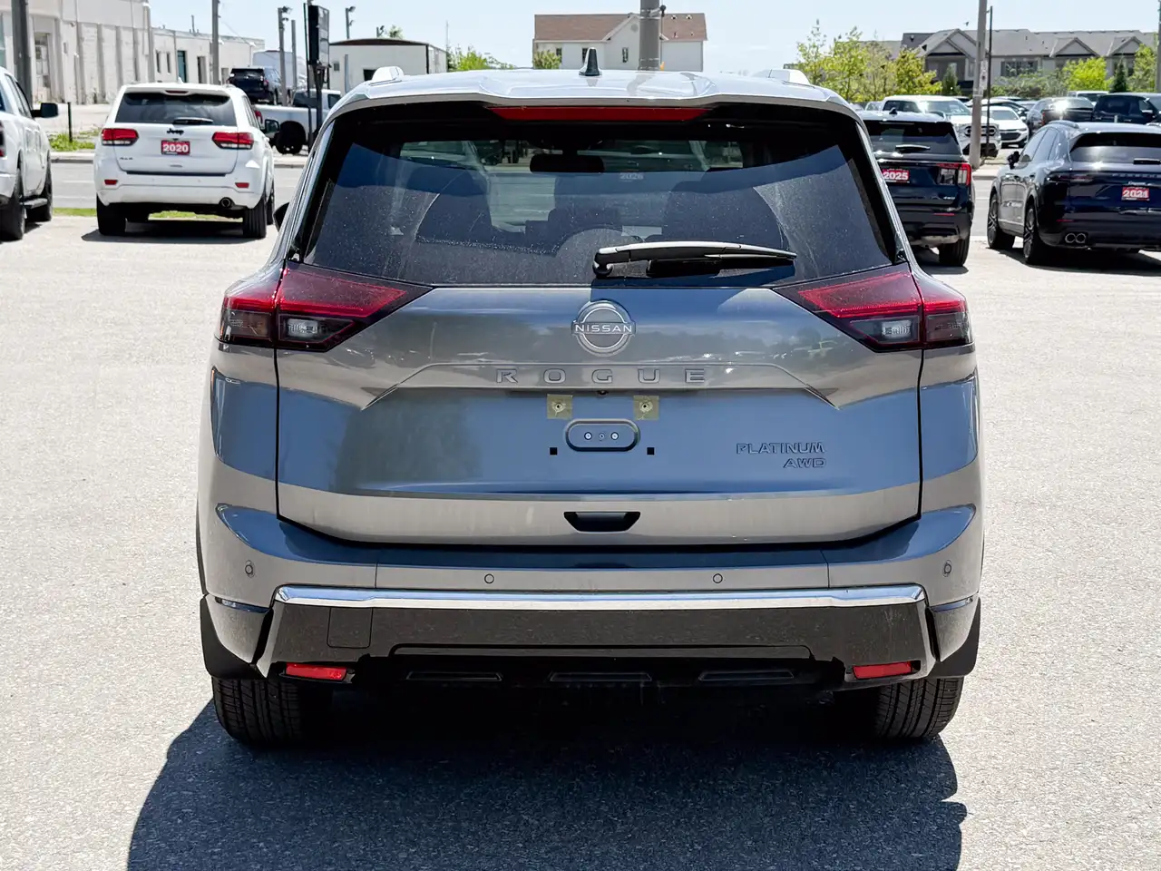 Nissan Rogue снимка Nissan Rogue