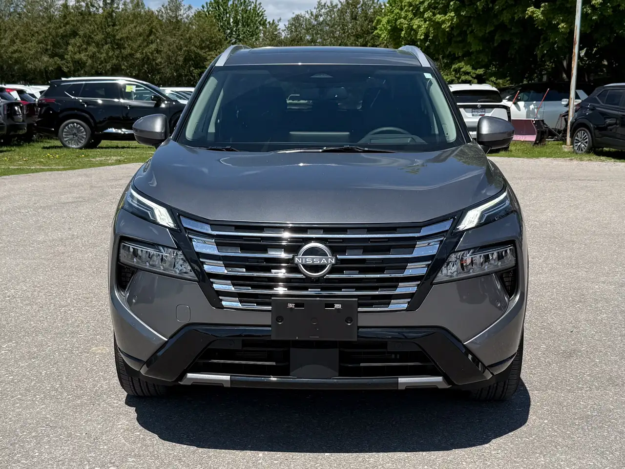 Nissan Rogue снимка Nissan Rogue