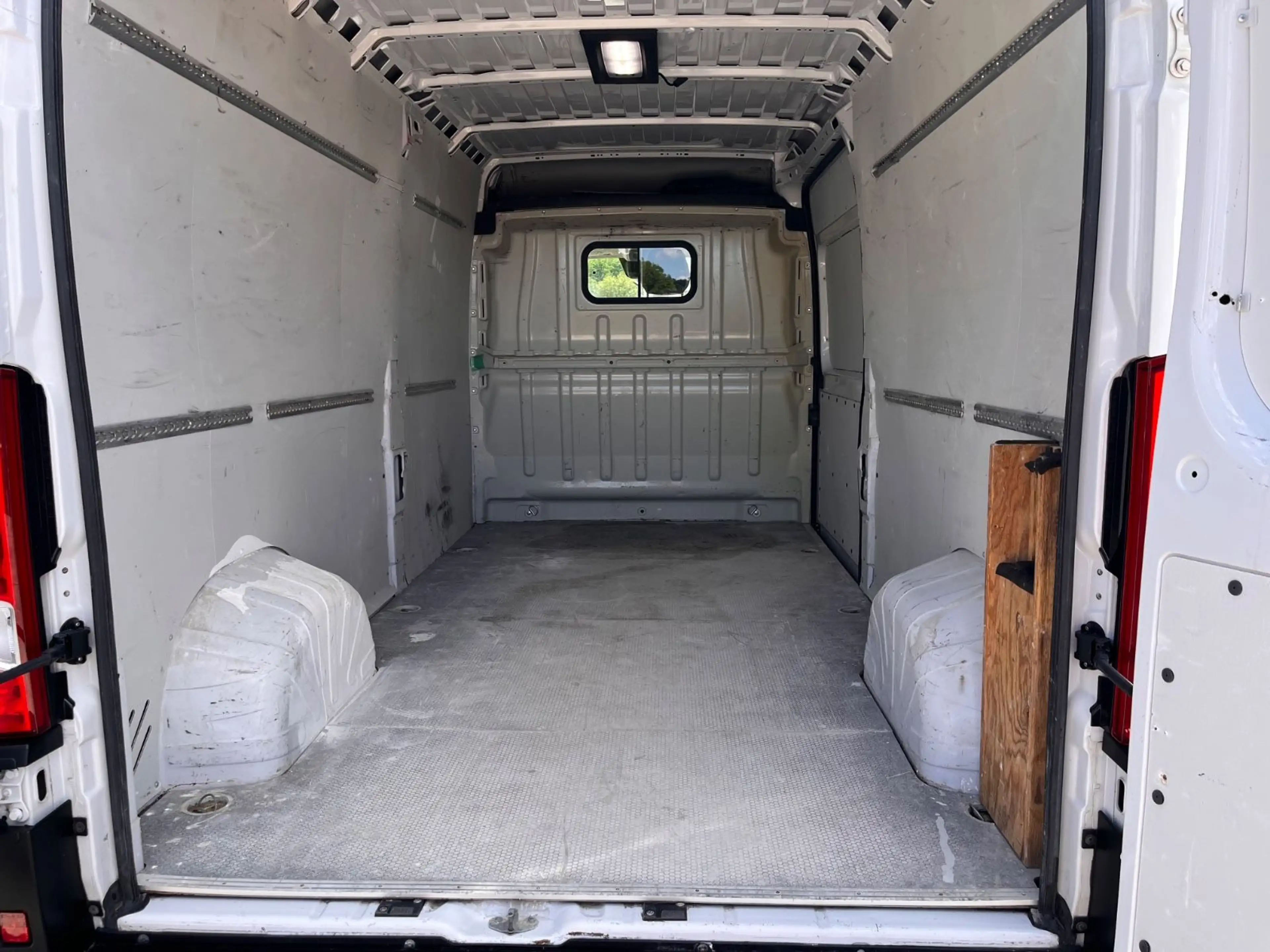 Fiat Ducato 180 L4H2 Automatik Navi Kamera AHK — photo 14