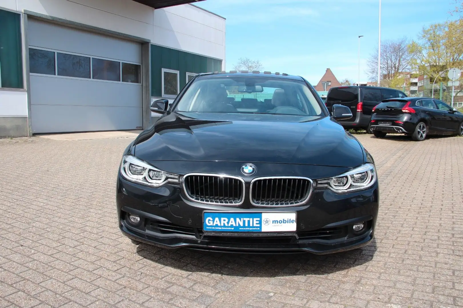 BMW 320 i Advantage, Navi, PDC, GSD Negro - 2