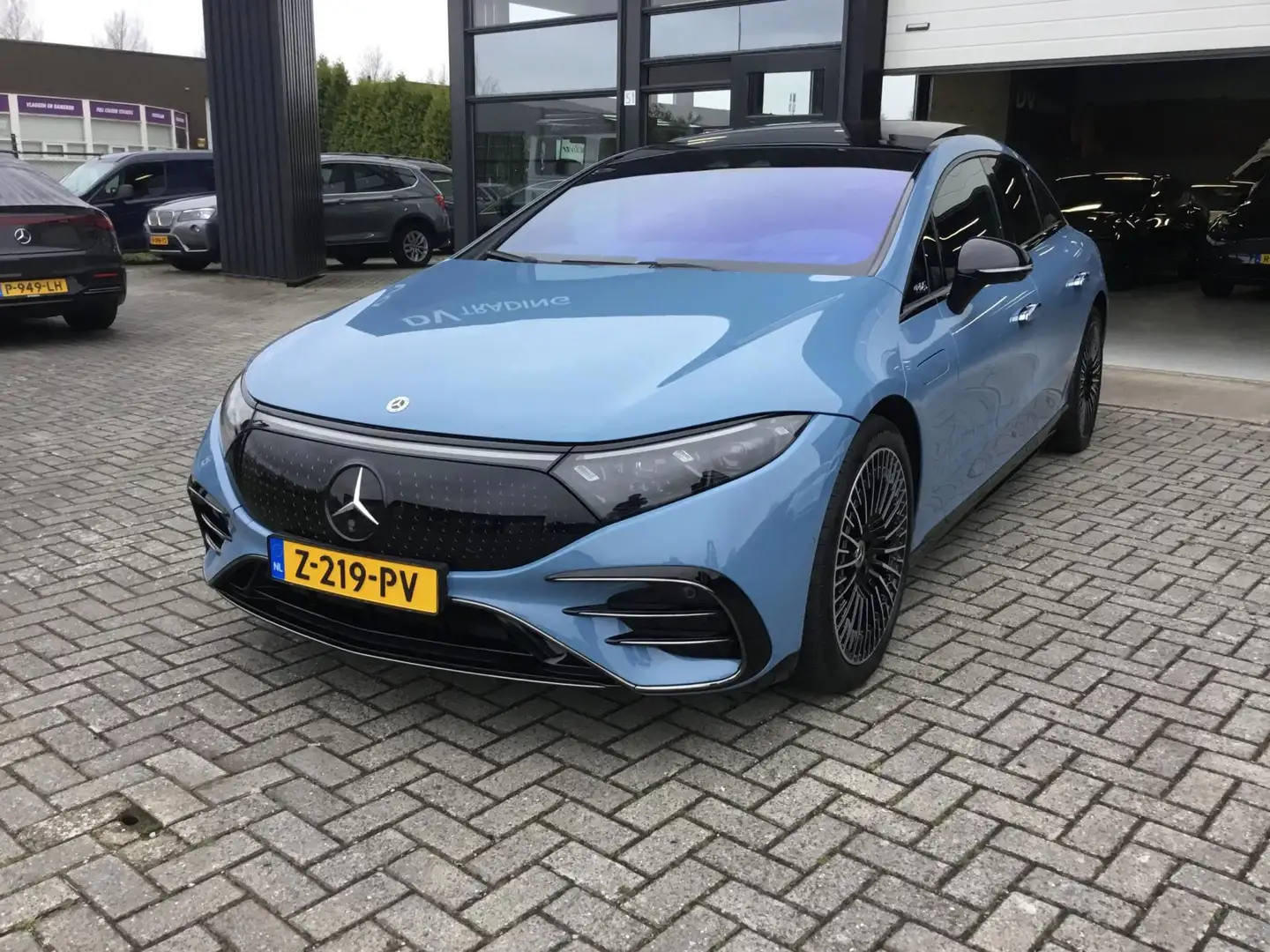 Mercedes-Benz EQS 450 4MATIC AMG Line 108 kWh Blauw - 1