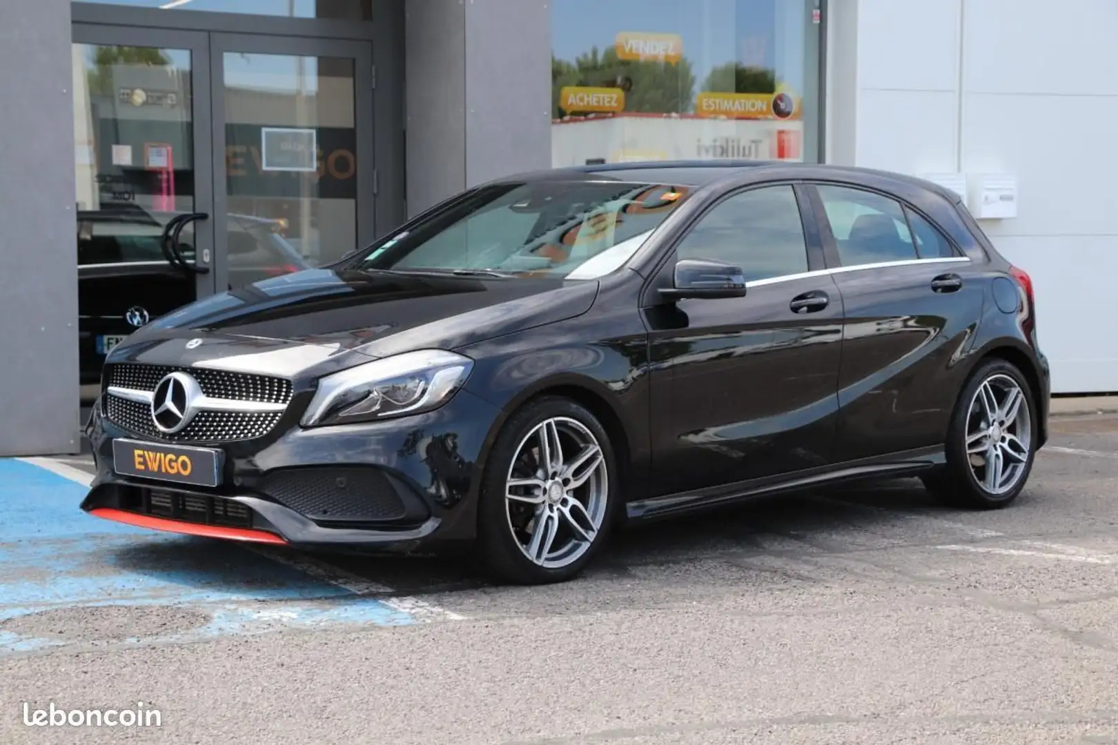 Mercedes-Benz A 200 Mercedes 1.6 200 155ch AMG-LINE Fekete - 1