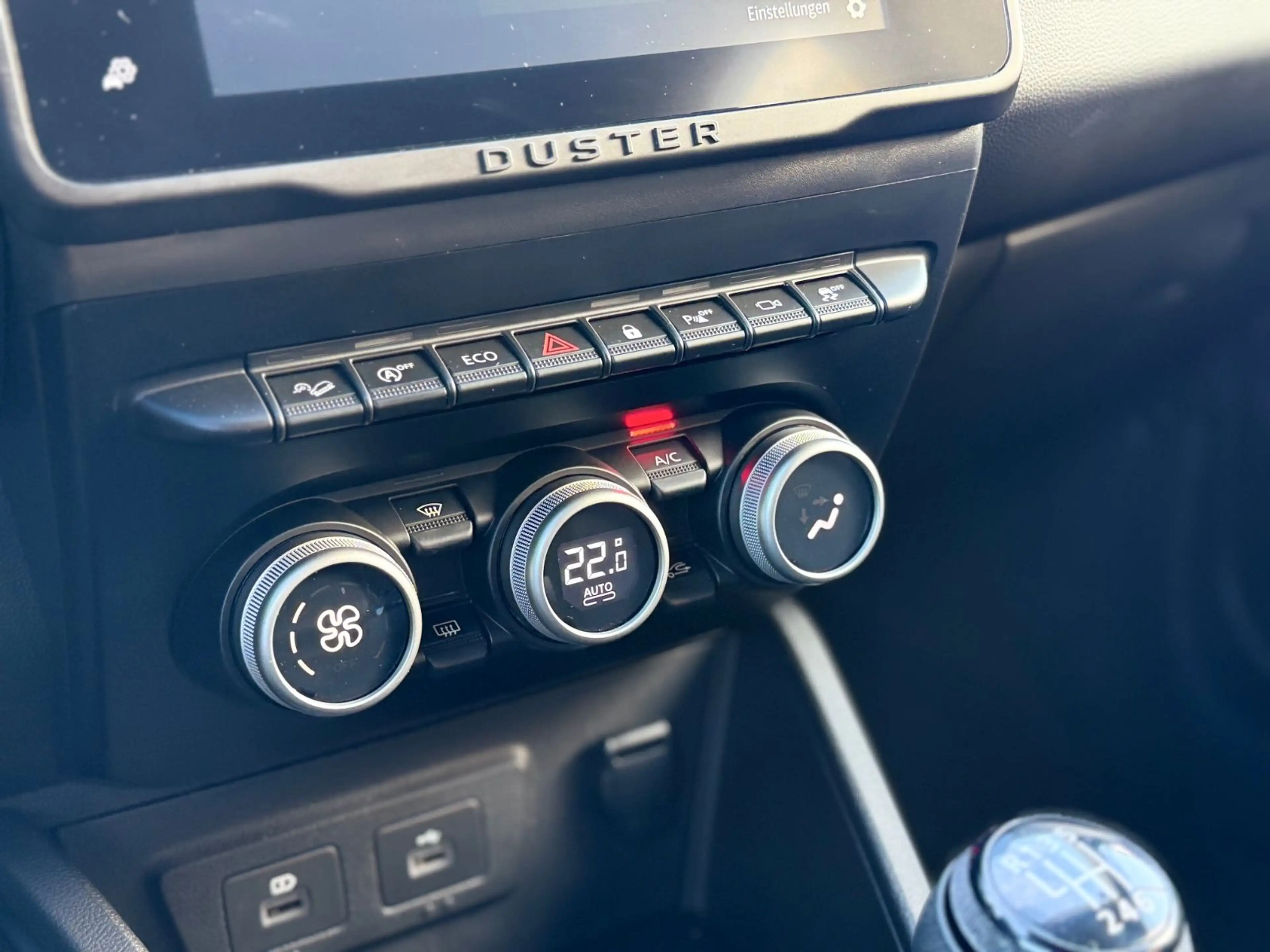 Dacia Duster II Extreme+ 4WD 360CAM NAVI SHZ KLIMA — photo 9