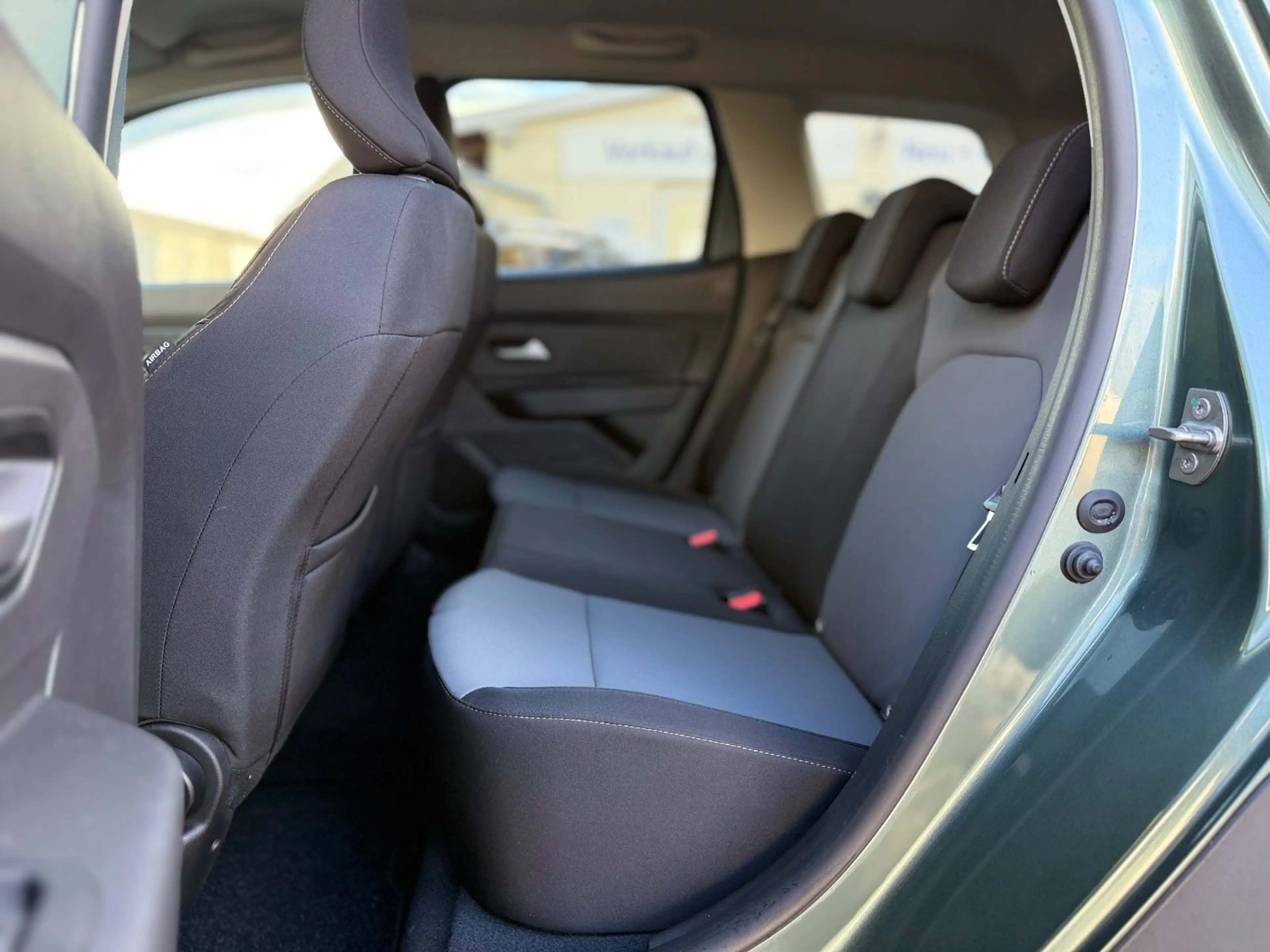 Dacia Duster II Extreme+ 4WD 360CAM NAVI SHZ KLIMA — photo 14