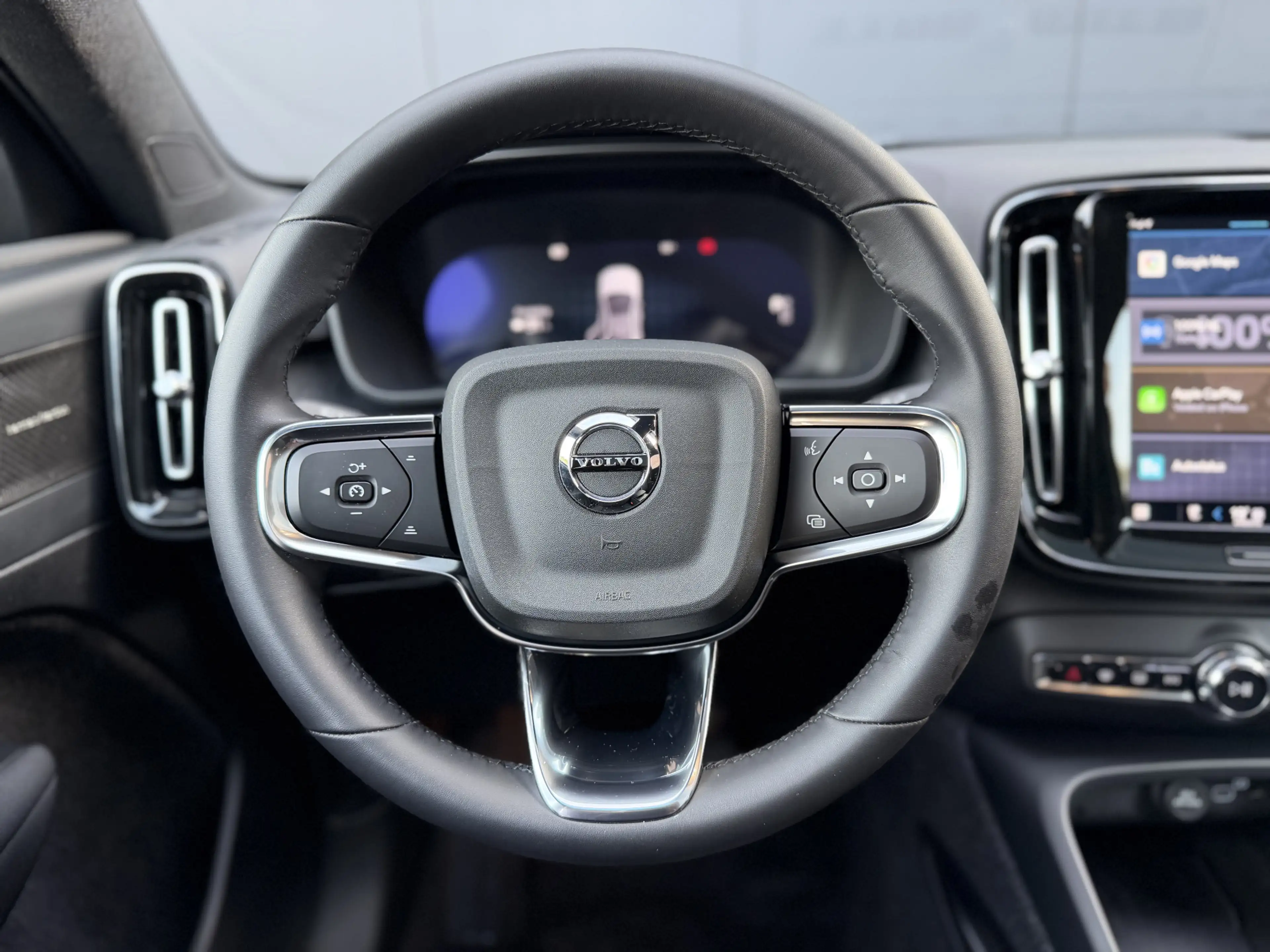 Volvo C40 Single Motor Extended Range Ultimate 82 kWh — photo 15