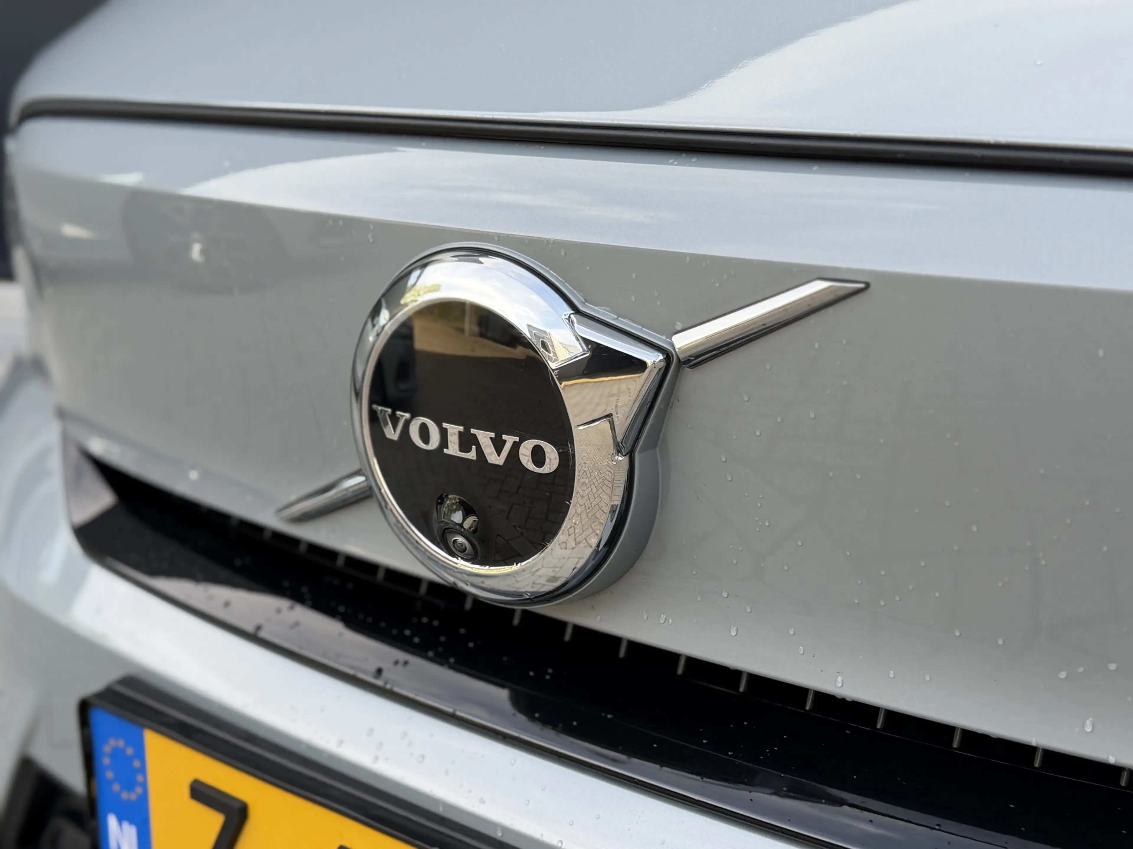 Volvo C40 Single Motor Extended Range Ultimate 82 kWh — photo 3
