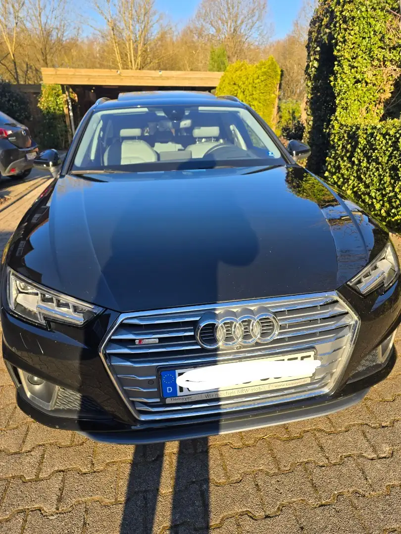 Audi A4 35 TFSI design Schwarz - 2