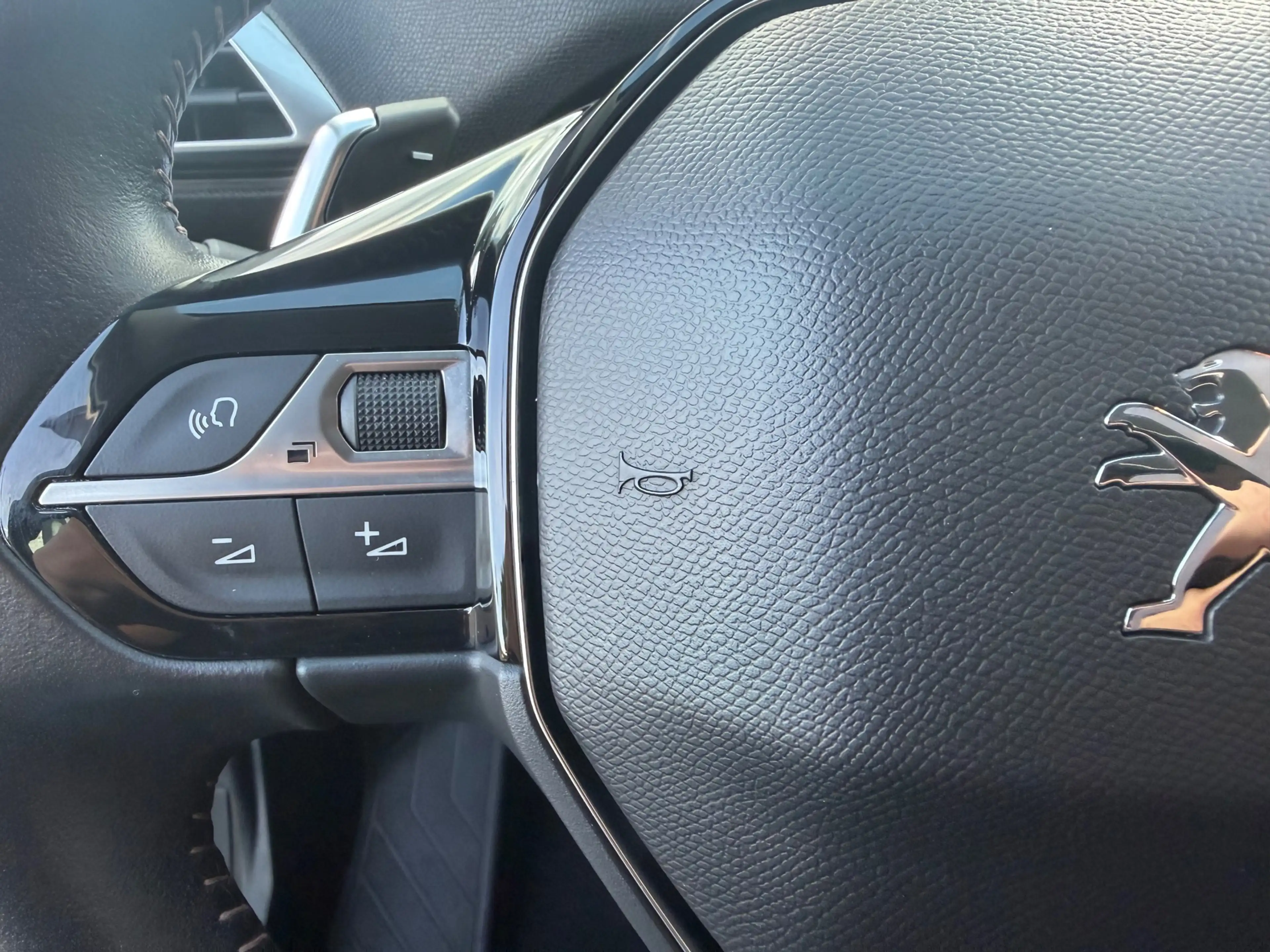 Peugeot 3008 1.2 PureTech Active Pack Business Airco Lmv Cruise — photo 6