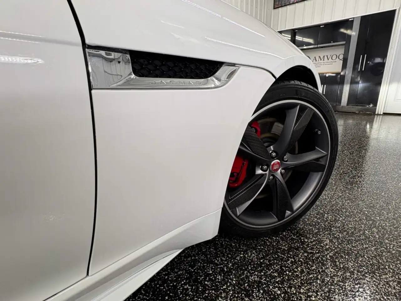 Jaguar F-Type снимка Jaguar F-Type