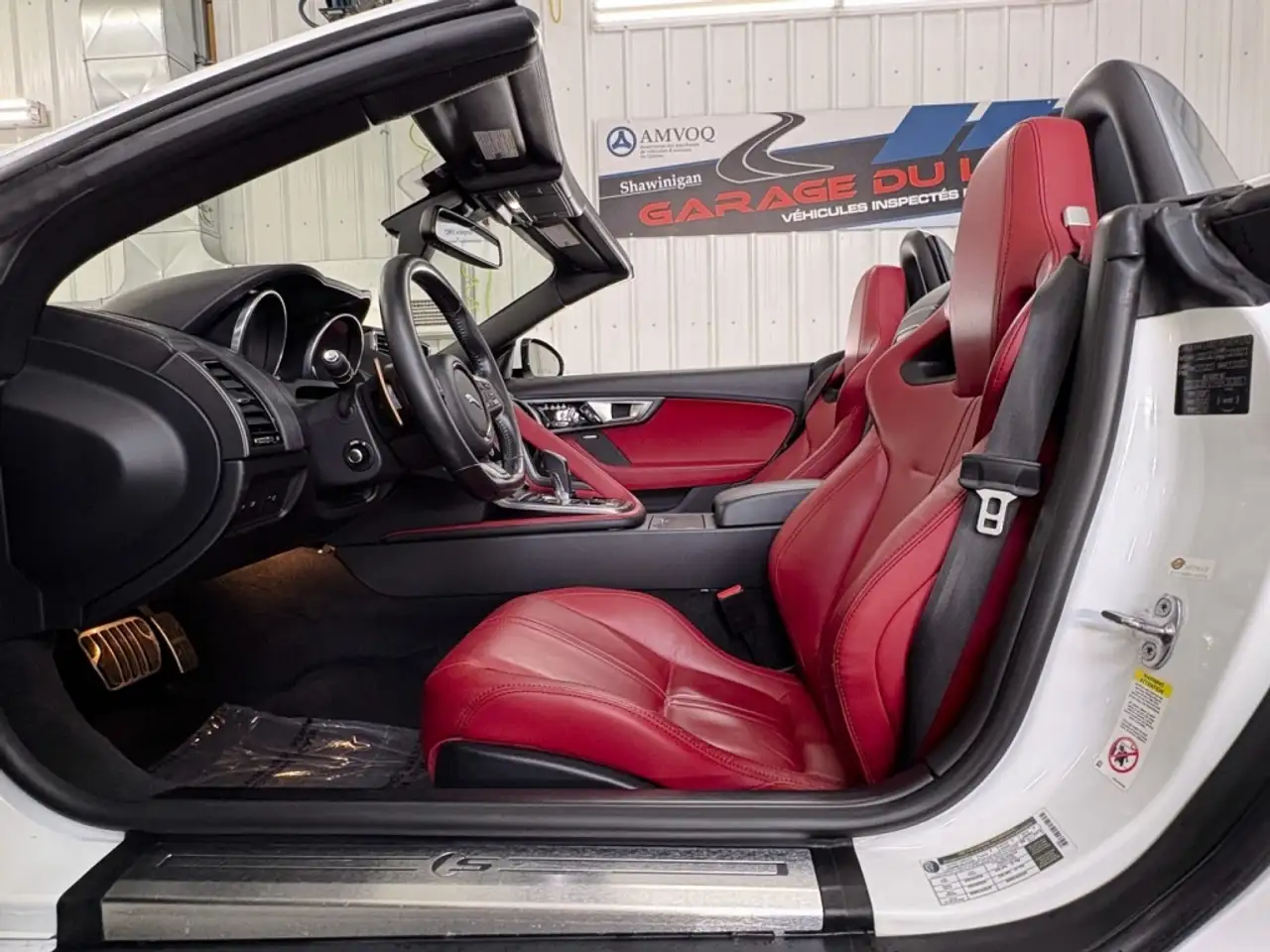 Jaguar F-Type снимка Jaguar F-Type