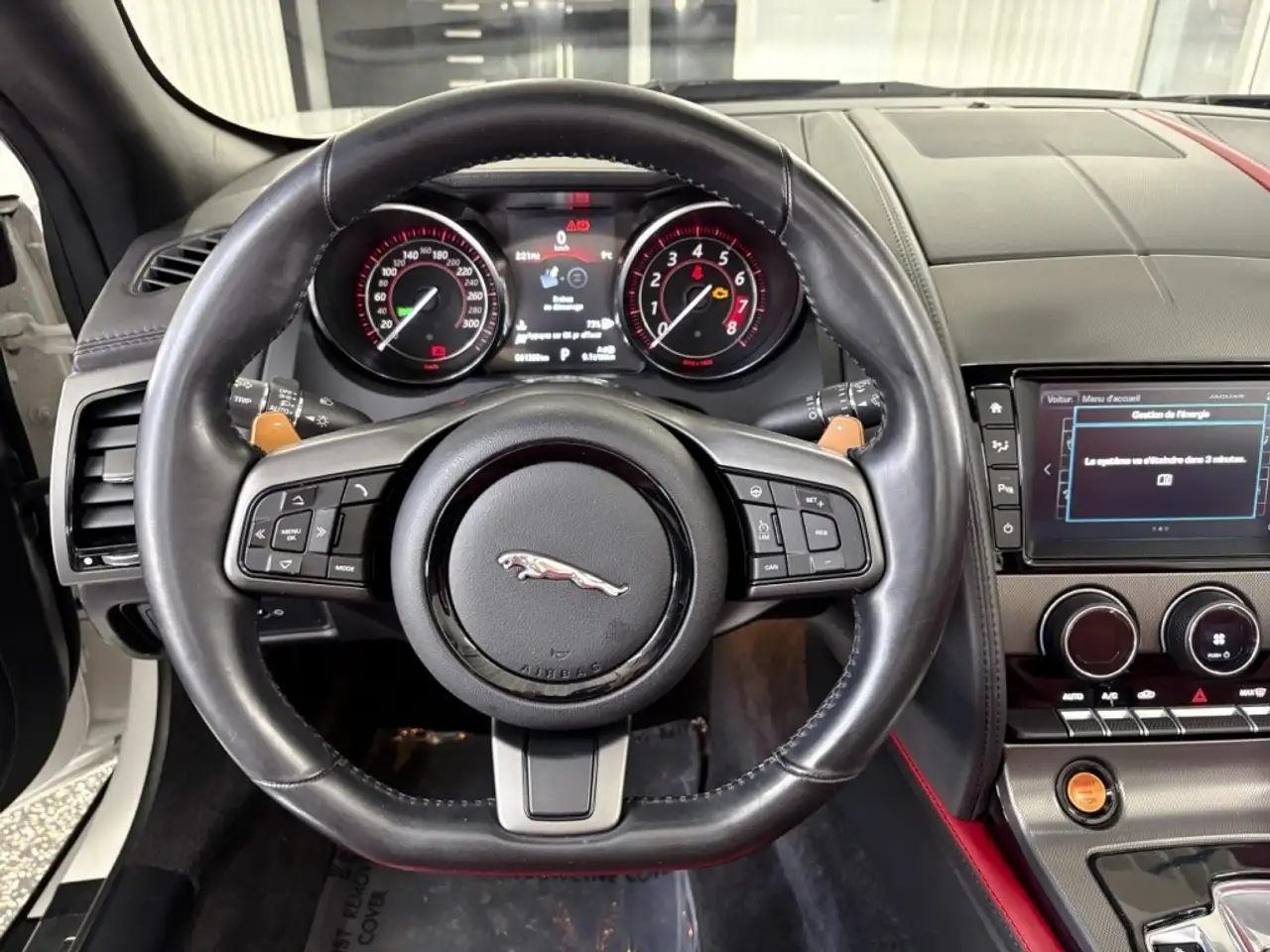 Jaguar F-Type снимка Jaguar F-Type