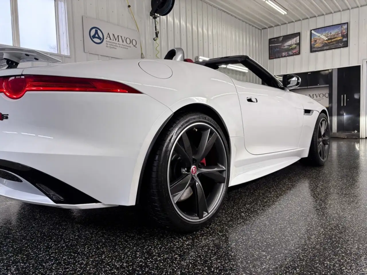 Jaguar F-Type снимка Jaguar F-Type