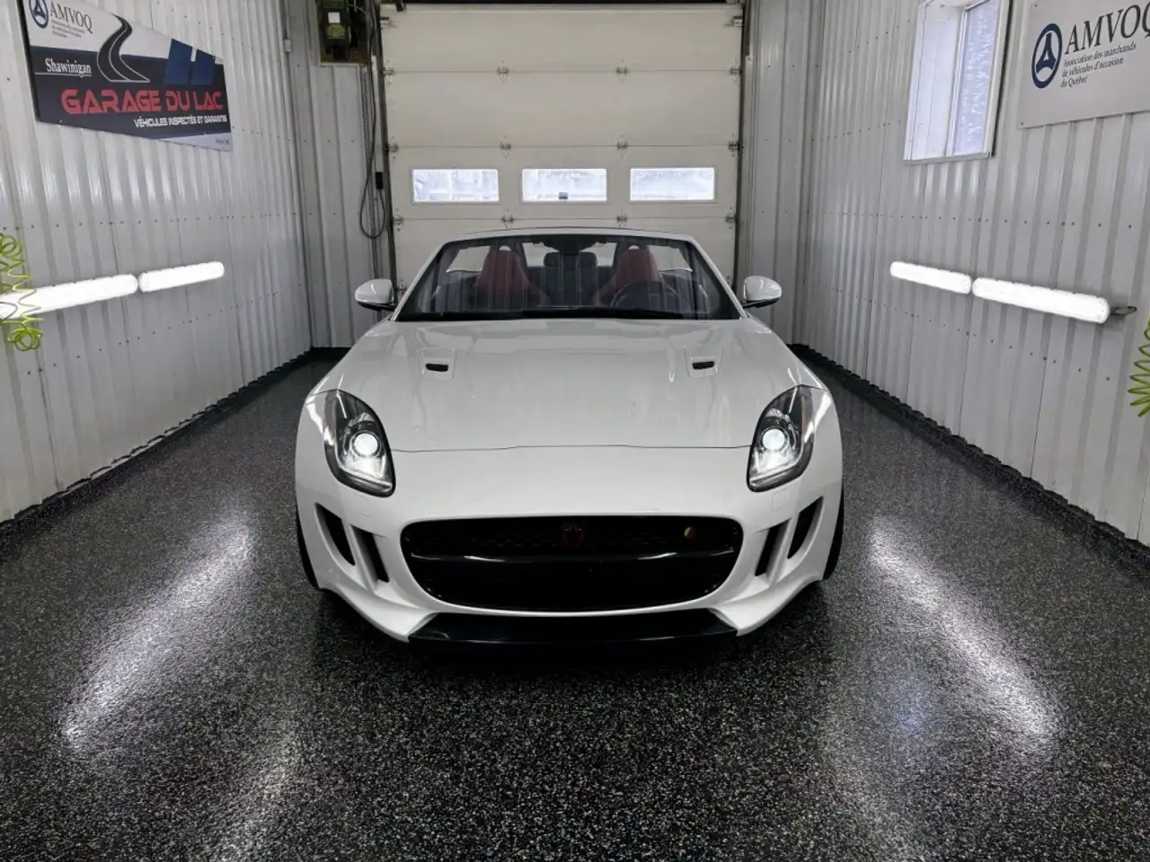 Jaguar F-Type снимка Jaguar F-Type