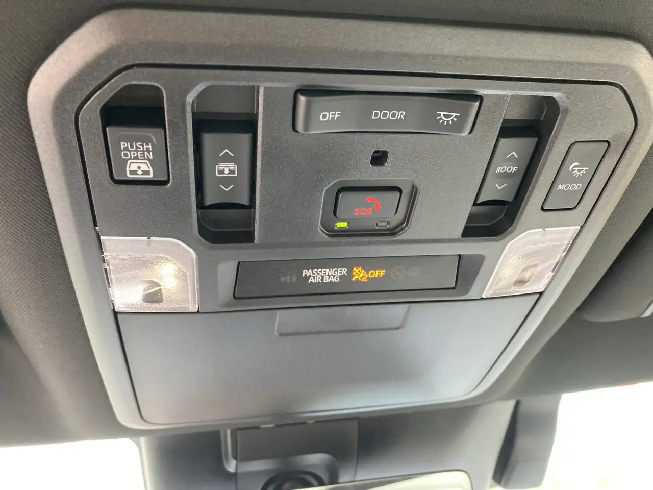 Toyota Tundra снимка Toyota Tundra