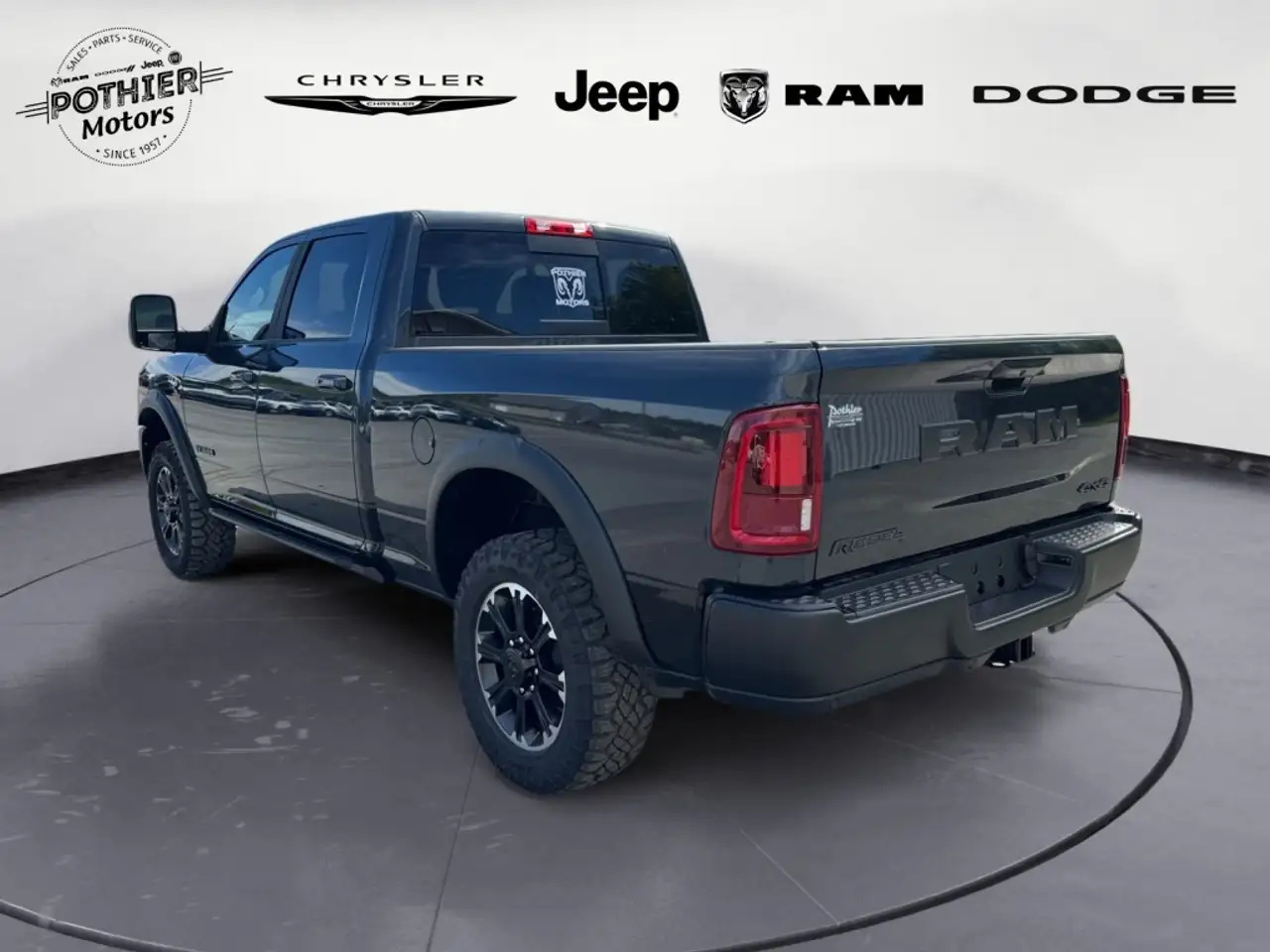 RAM 2500 снимка RAM 2500