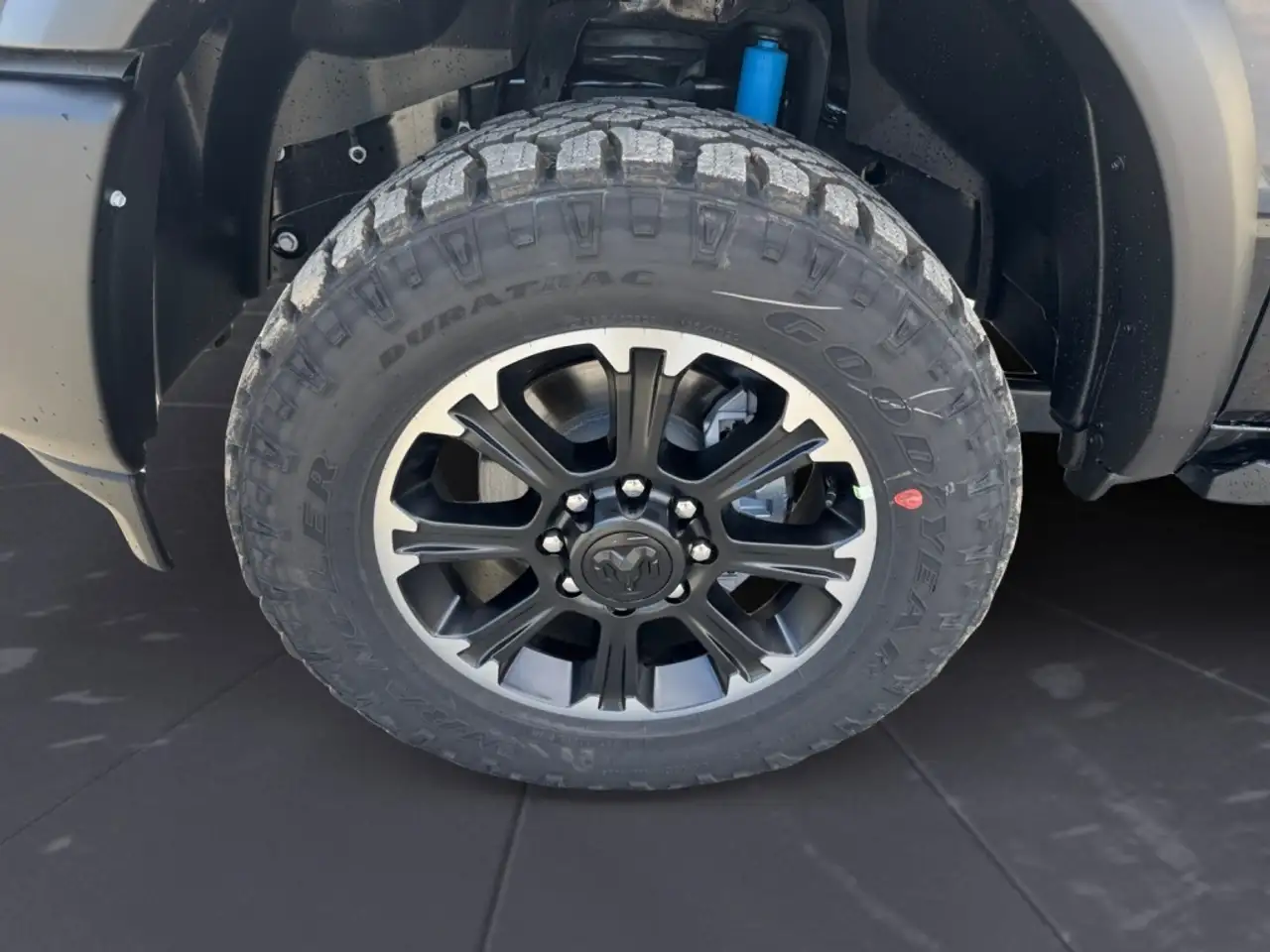 RAM 2500 снимка RAM 2500