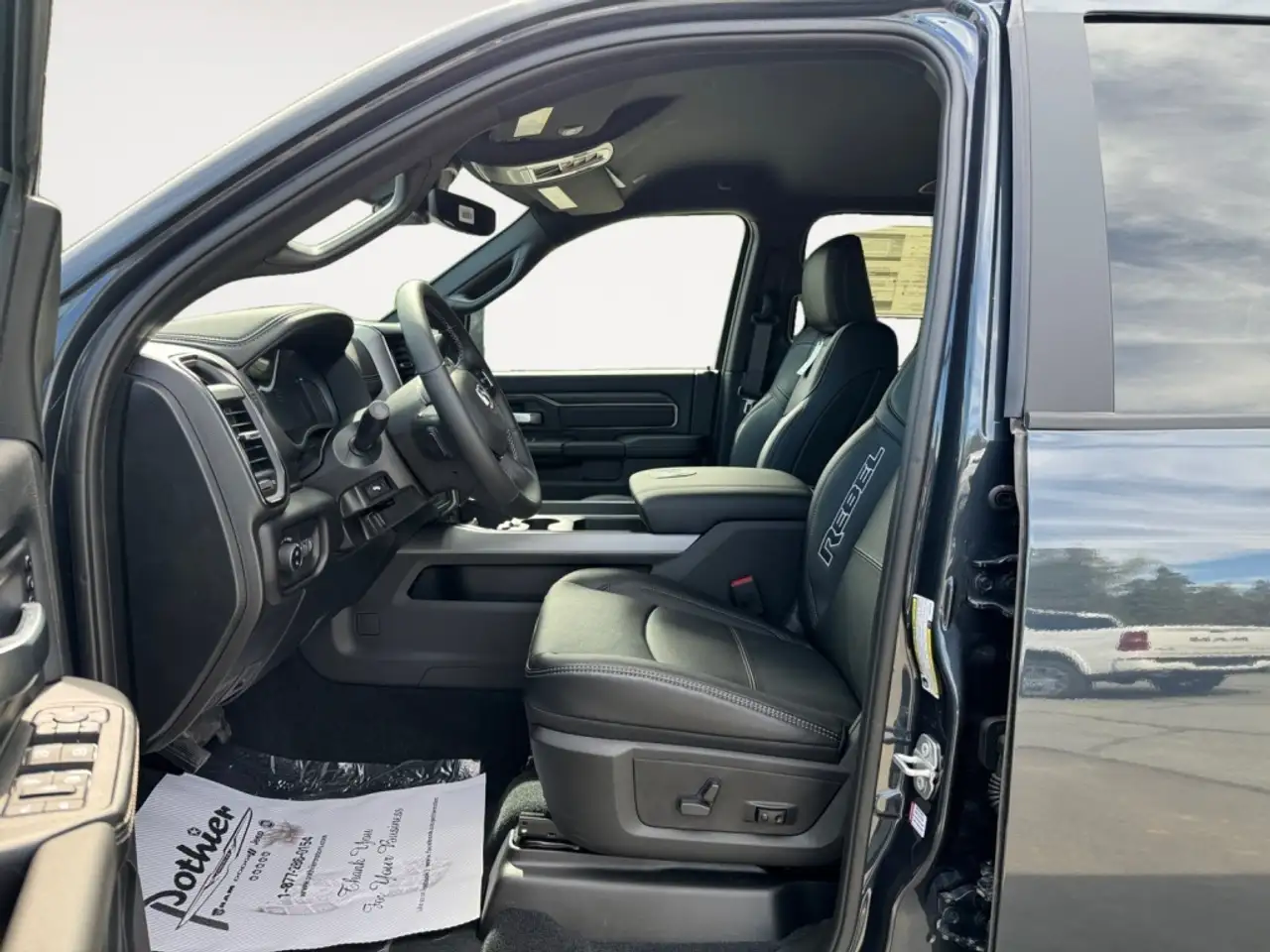 RAM 2500 снимка RAM 2500