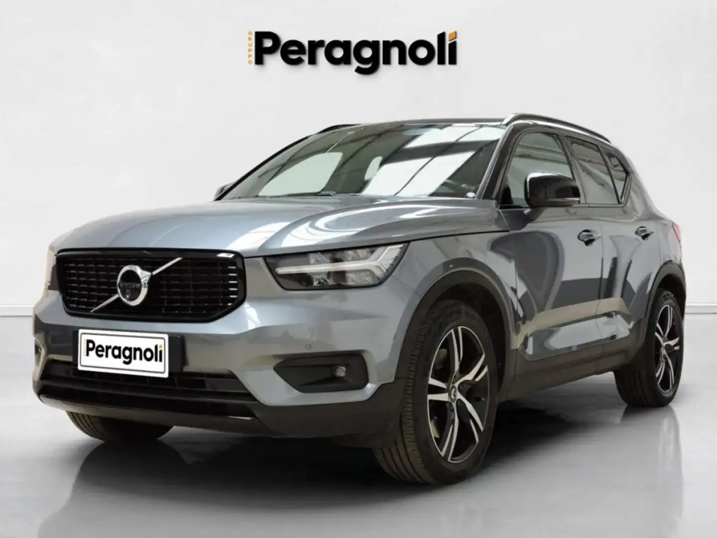 Volvo XC40 T5 AWD R-DESIGN AUTOMATICA Gris - 1