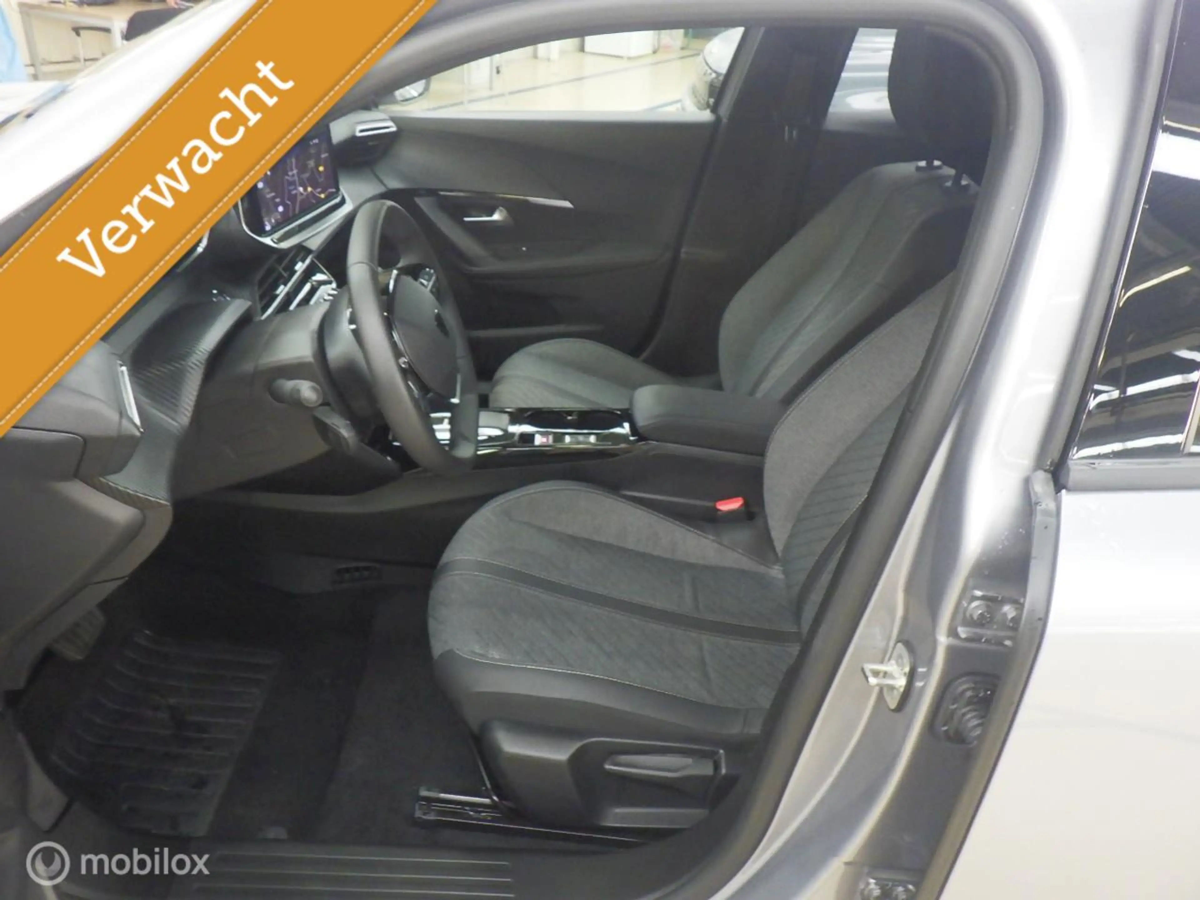 Peugeot e-2008 EV Allure Avantage 54 kWh — photo 7