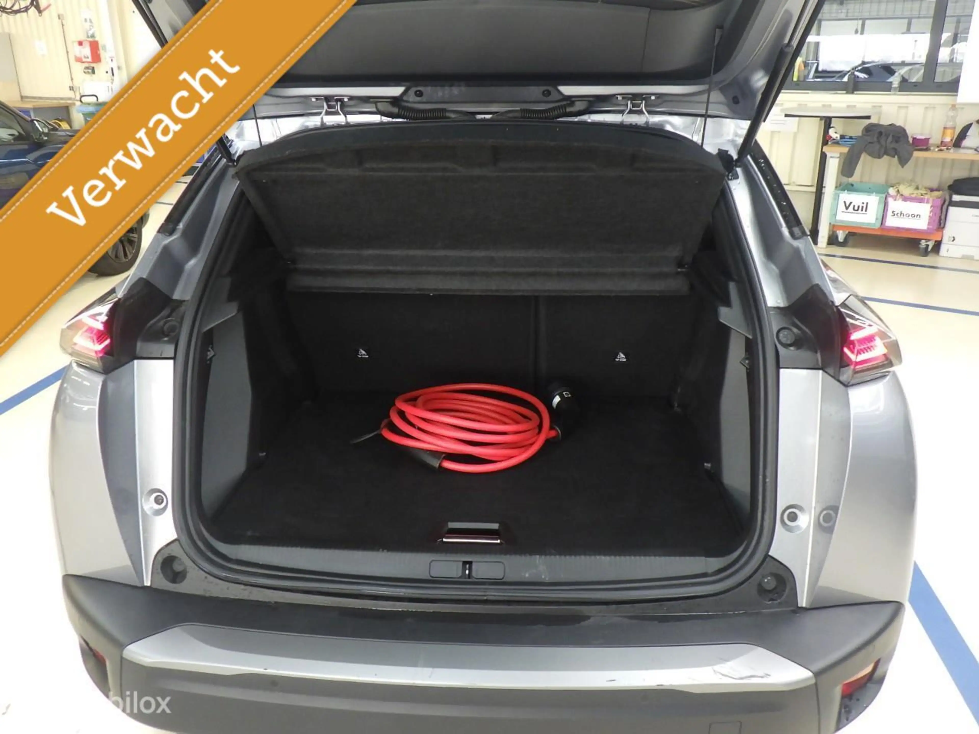 Peugeot e-2008 EV Allure Avantage 54 kWh — photo 8