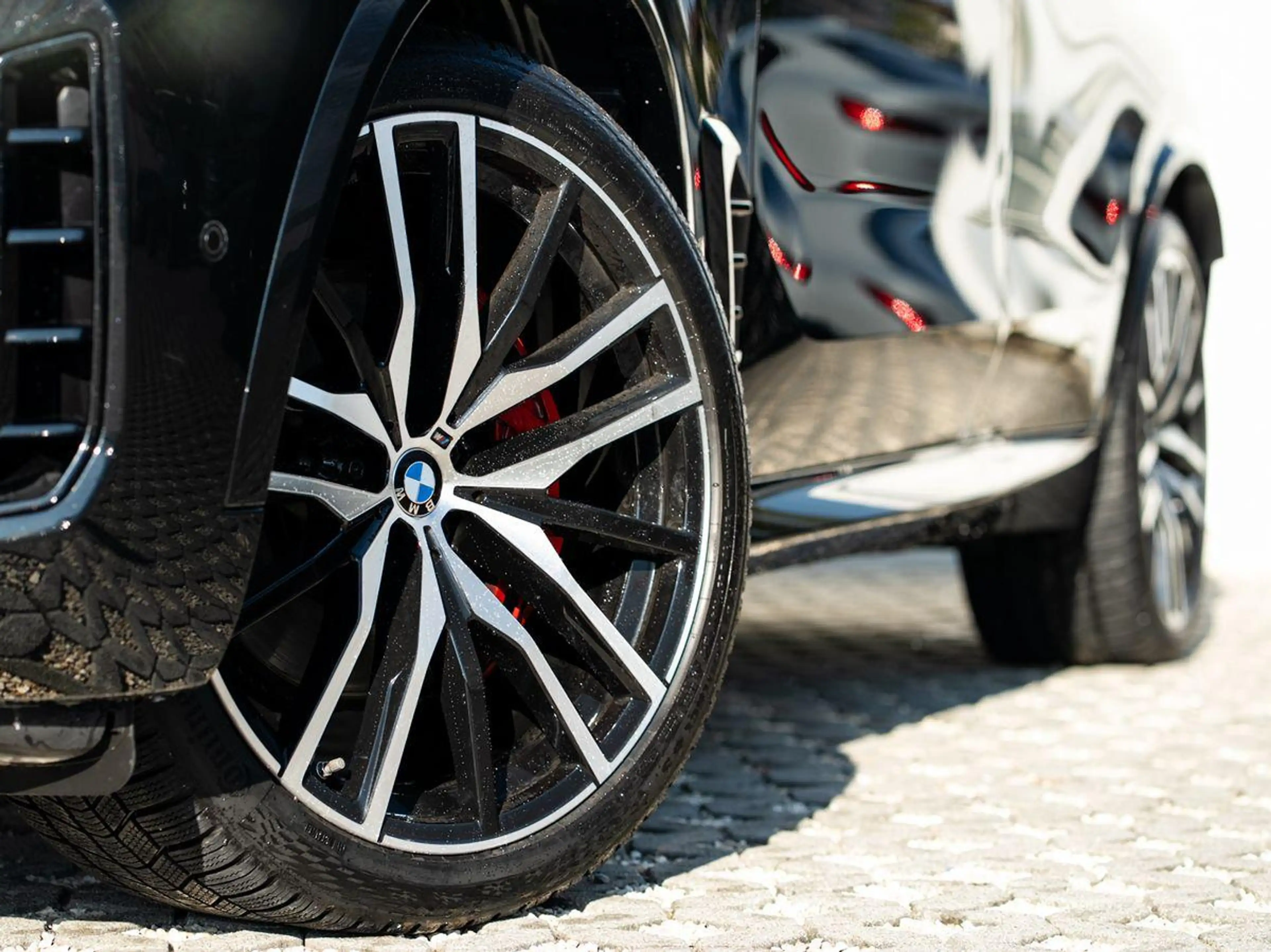 BMW X5 xDrive40d M-SportPRO StdHz SkyL AHK Sitzlüft — photo 4
