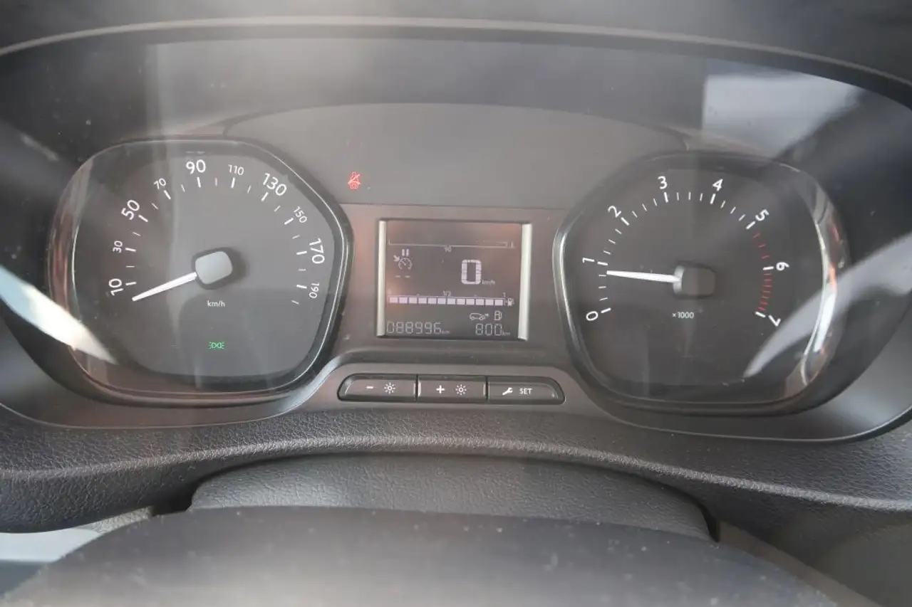 Toyota Proace 1,5-l-D-4D L2 (9-Si.) Verso Shuttle, миниатюра 14