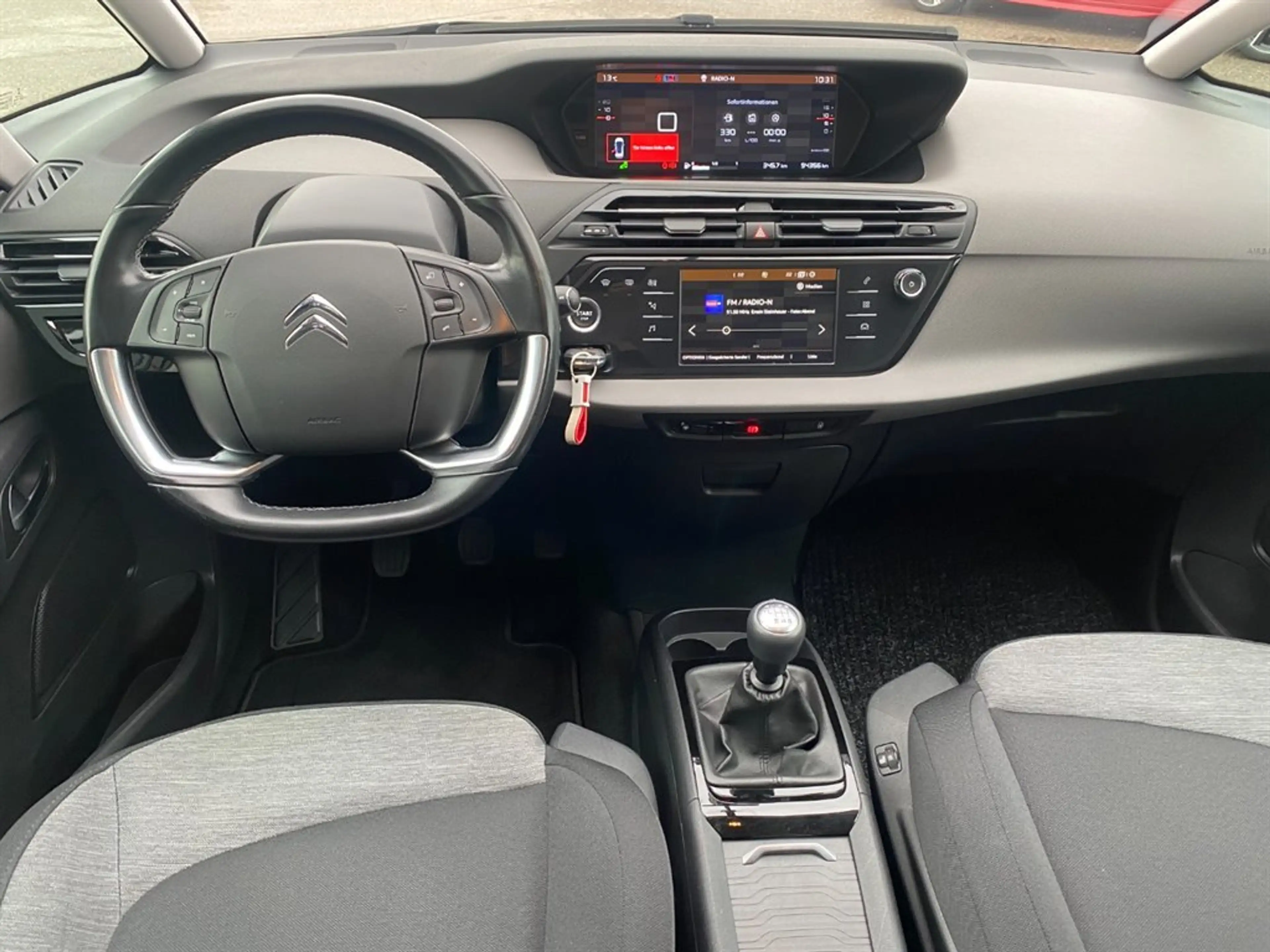 Citroen C4 Picasso BlueHDi 120 S&S Feel Edition — photo 9