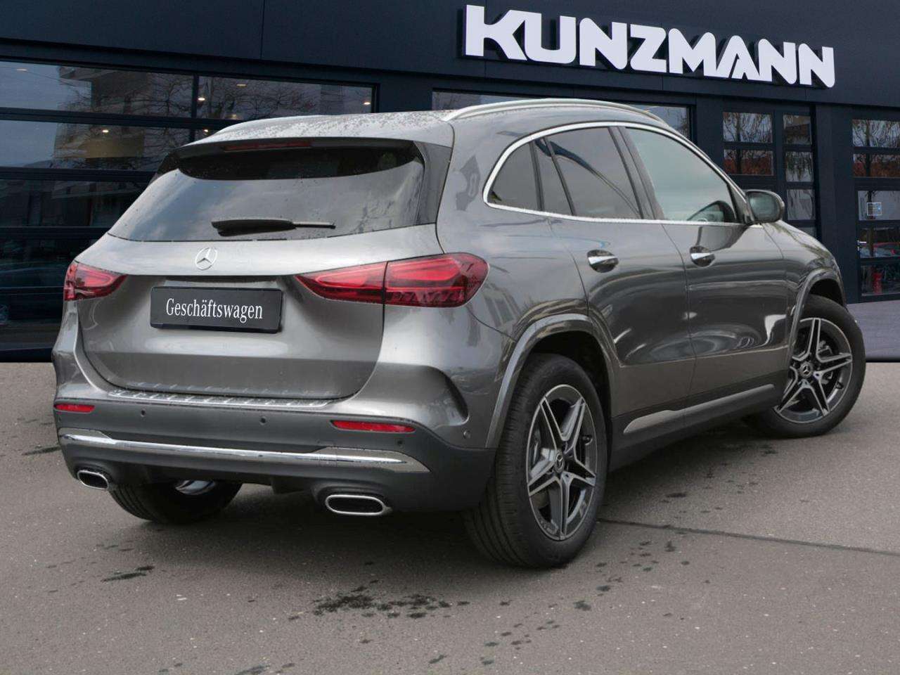 Mercedes-Benz GLA 220