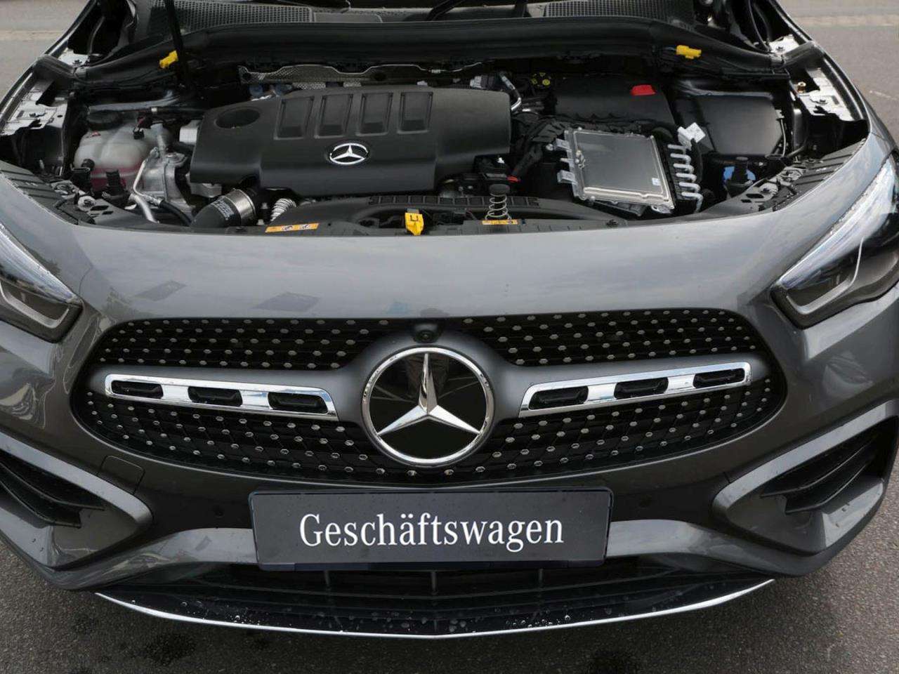 Mercedes-Benz GLA 220