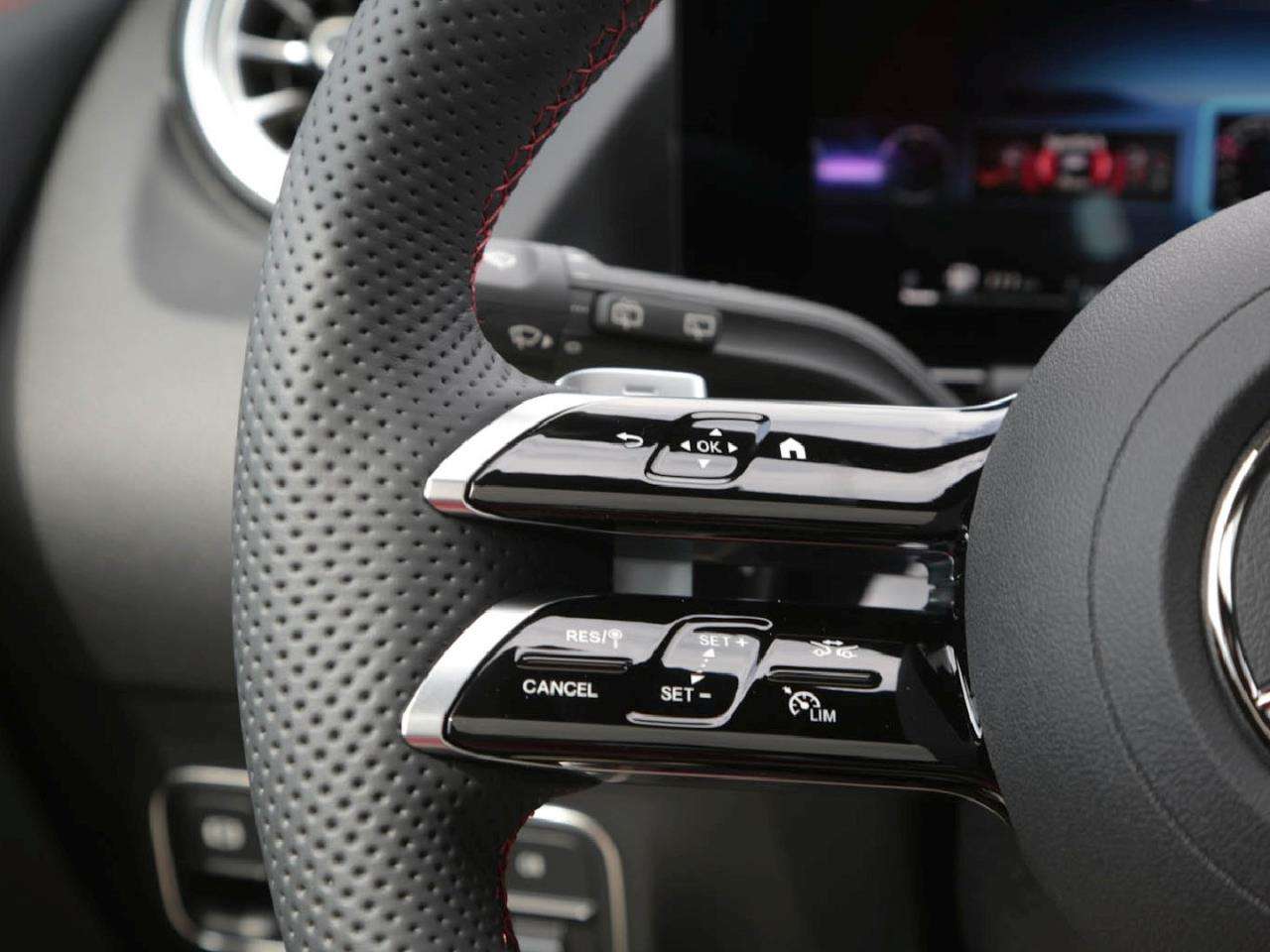 Mercedes-Benz GLA 220