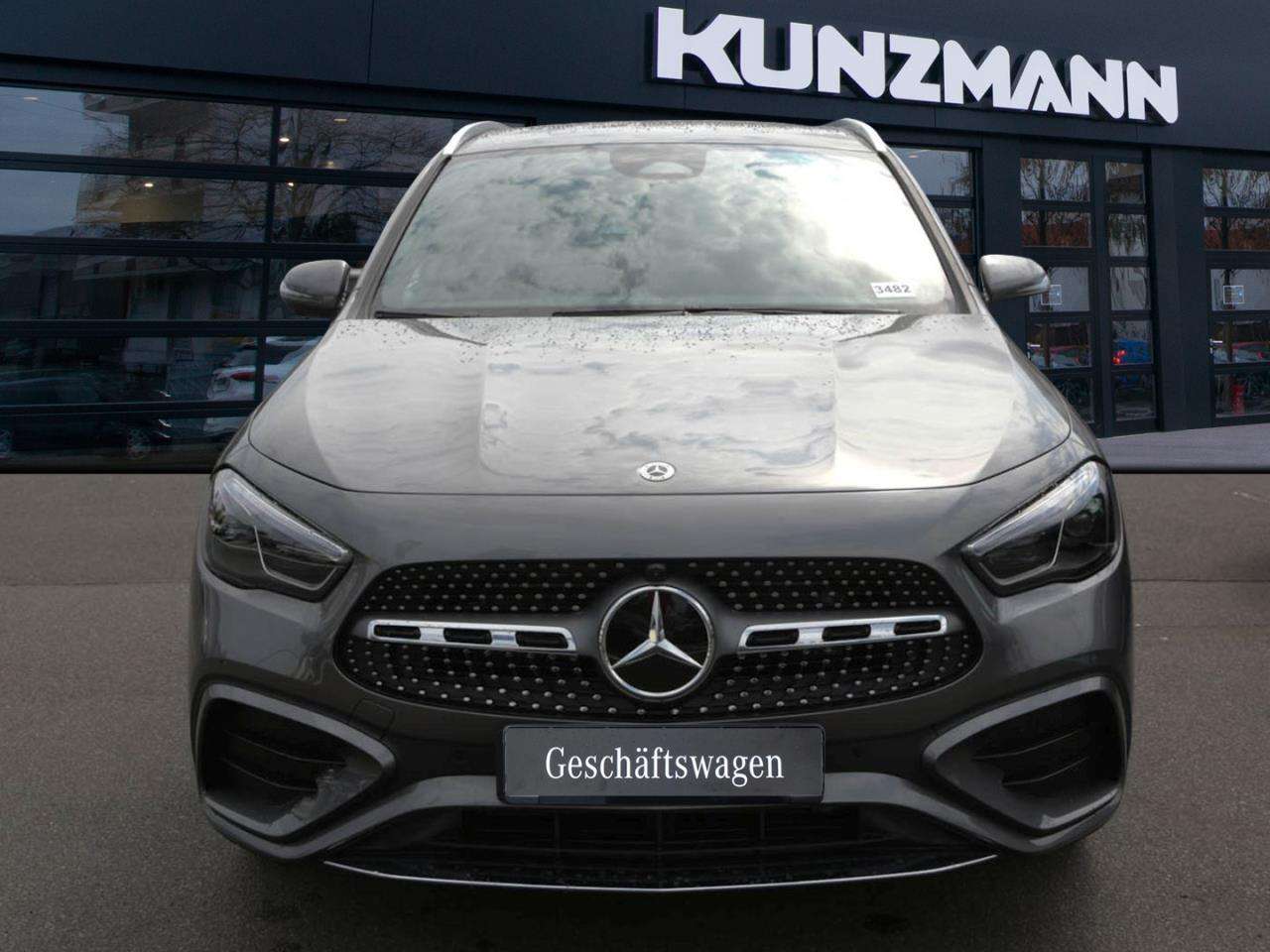 Mercedes-Benz GLA 220