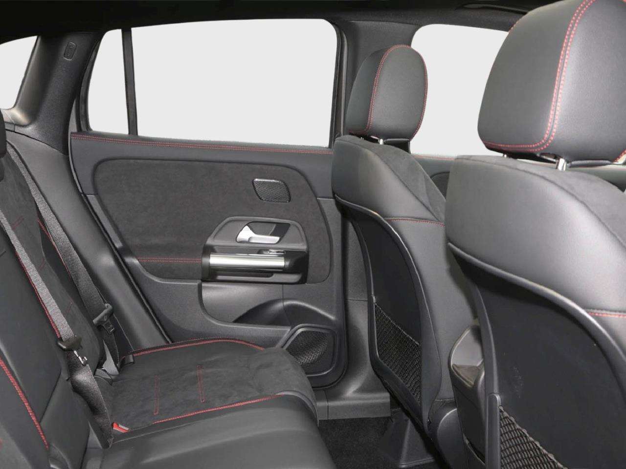 Mercedes-Benz GLA 220