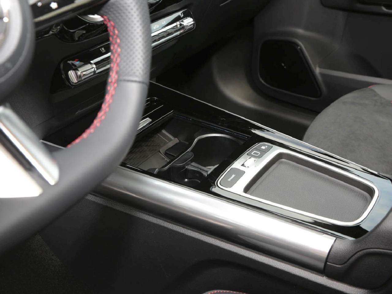 Mercedes-Benz GLA 220