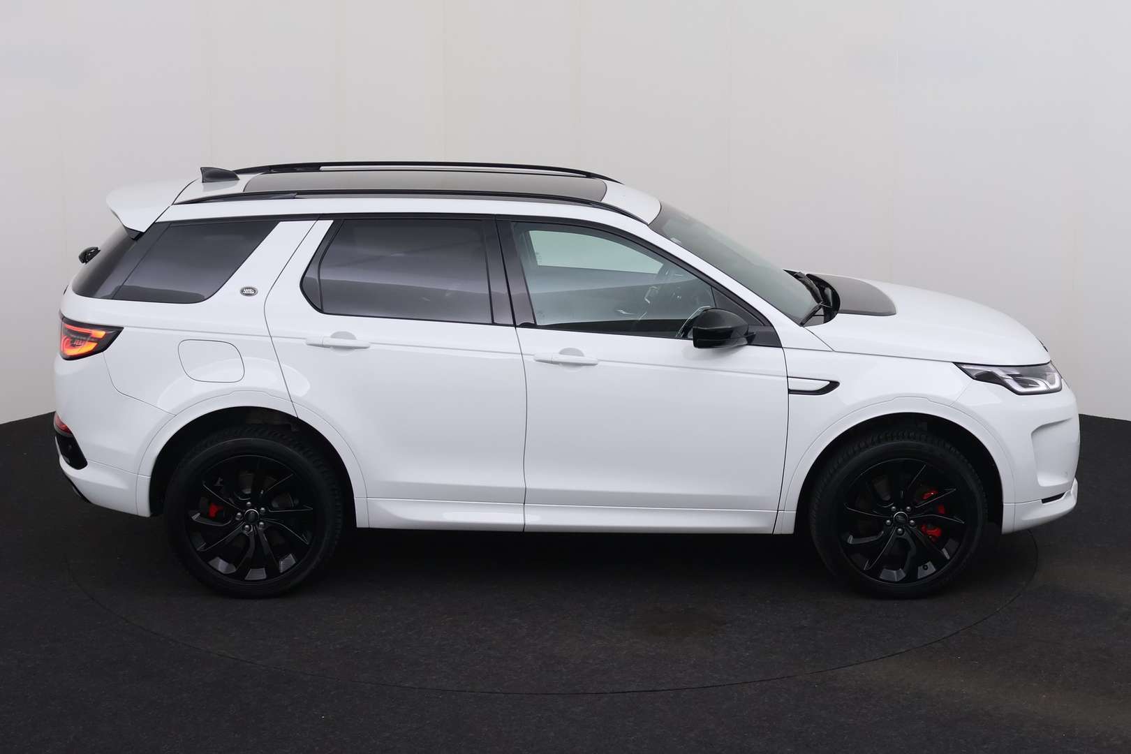 Land Rover Discovery Sport R-DYNAMIC S AWD + 7PL. + A/T + GPS + LEDER + 2.0D -  - Joinsteer - #2