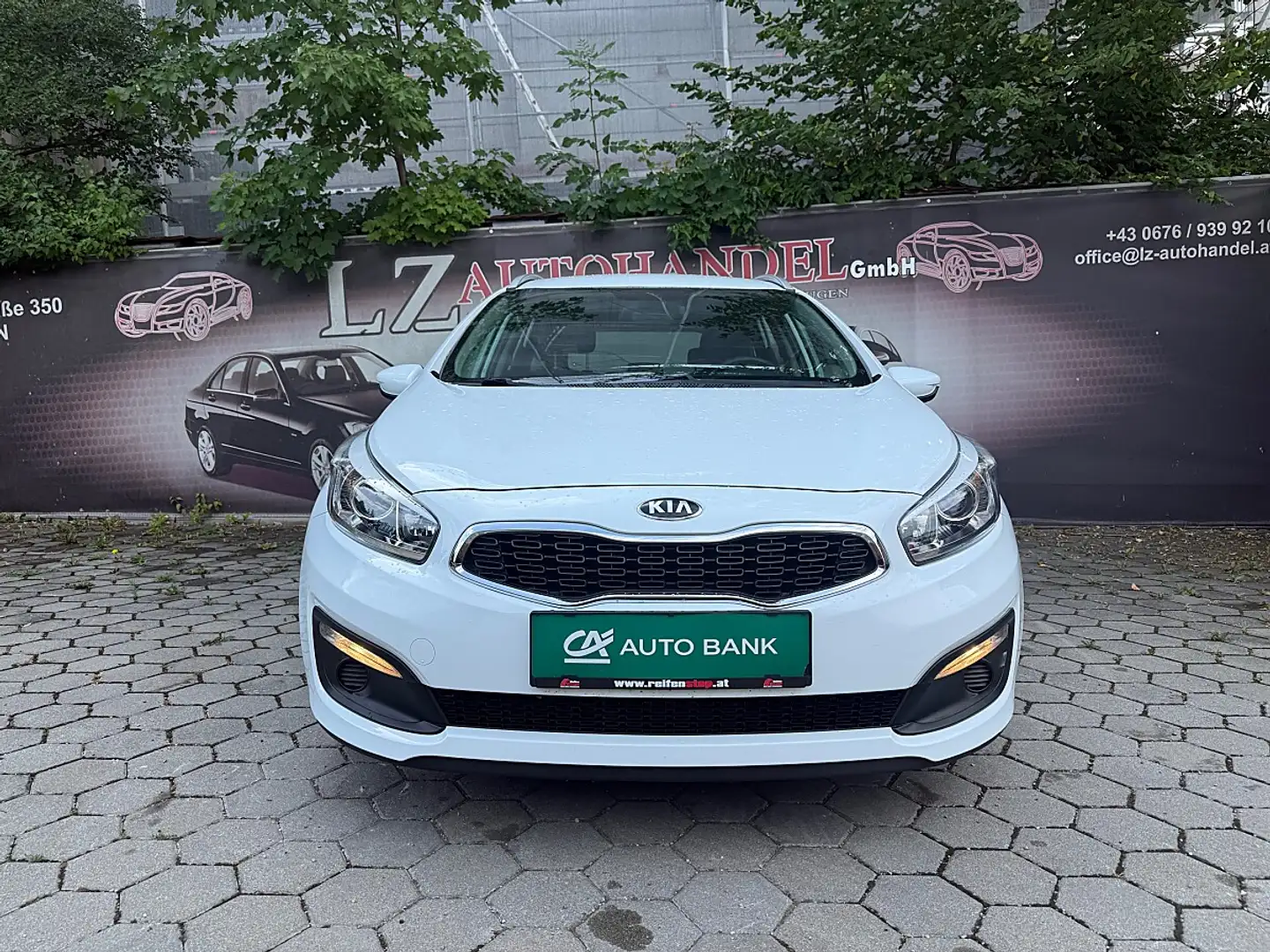 Kia Ceed SW / cee'd SW cee'd SW 1,4 MPI Titan Weiß - 2