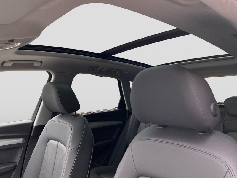 Audi Q5 Advanced 40TDI qua S-Trc Virtual CAM Pano AHK — photo 13