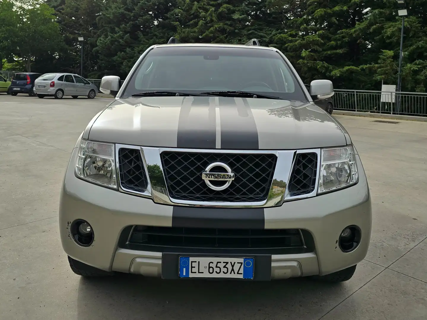 Nissan Pathfinder Pathfinder III 2010 2.5 dci XE Bronce - 2