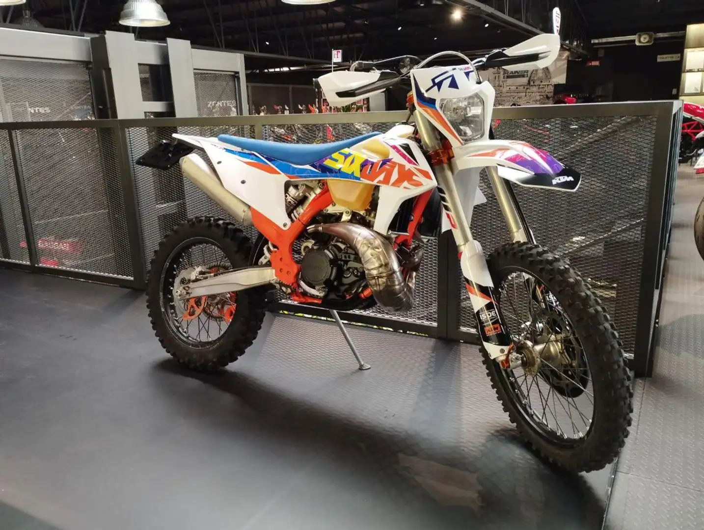 KTM 300 EXC SIX DAYS Alb - 2