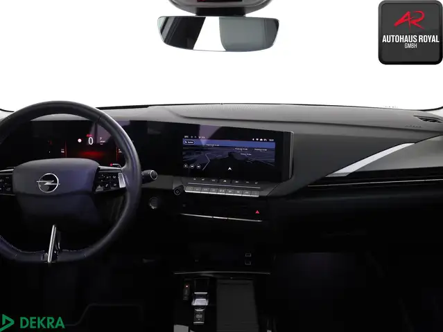 Opel Astra view 9