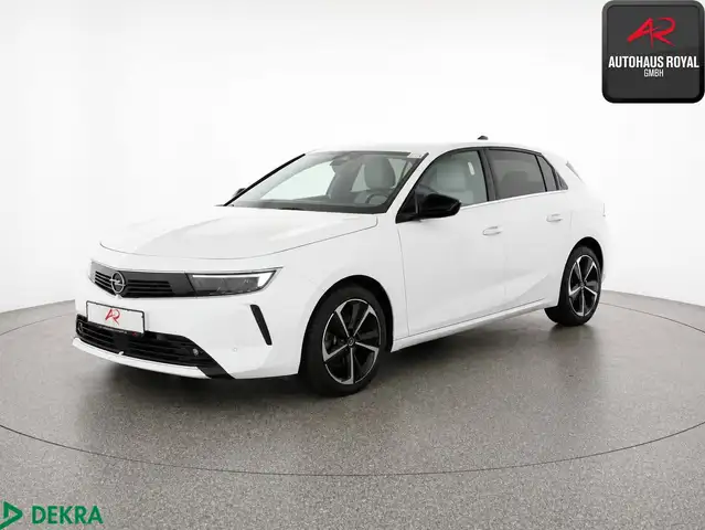 2023 Opel Astra in White for sale