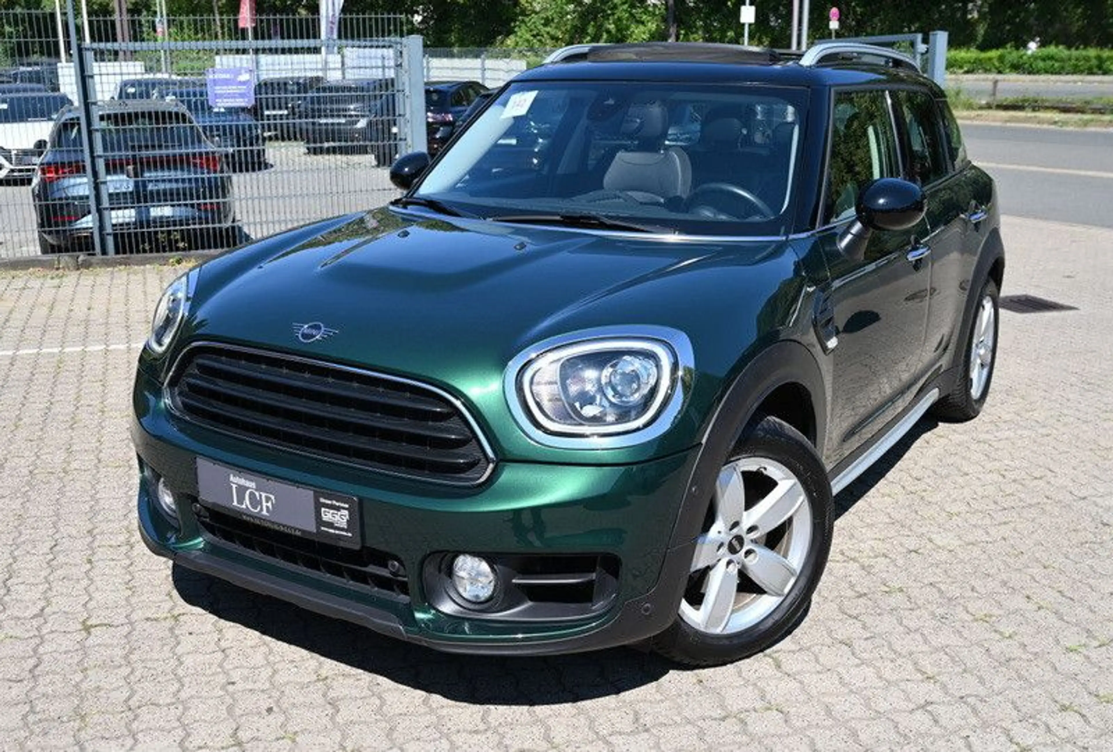 MINI Cooper Countryman PANO NAVI LEDER 1.Hd LED
