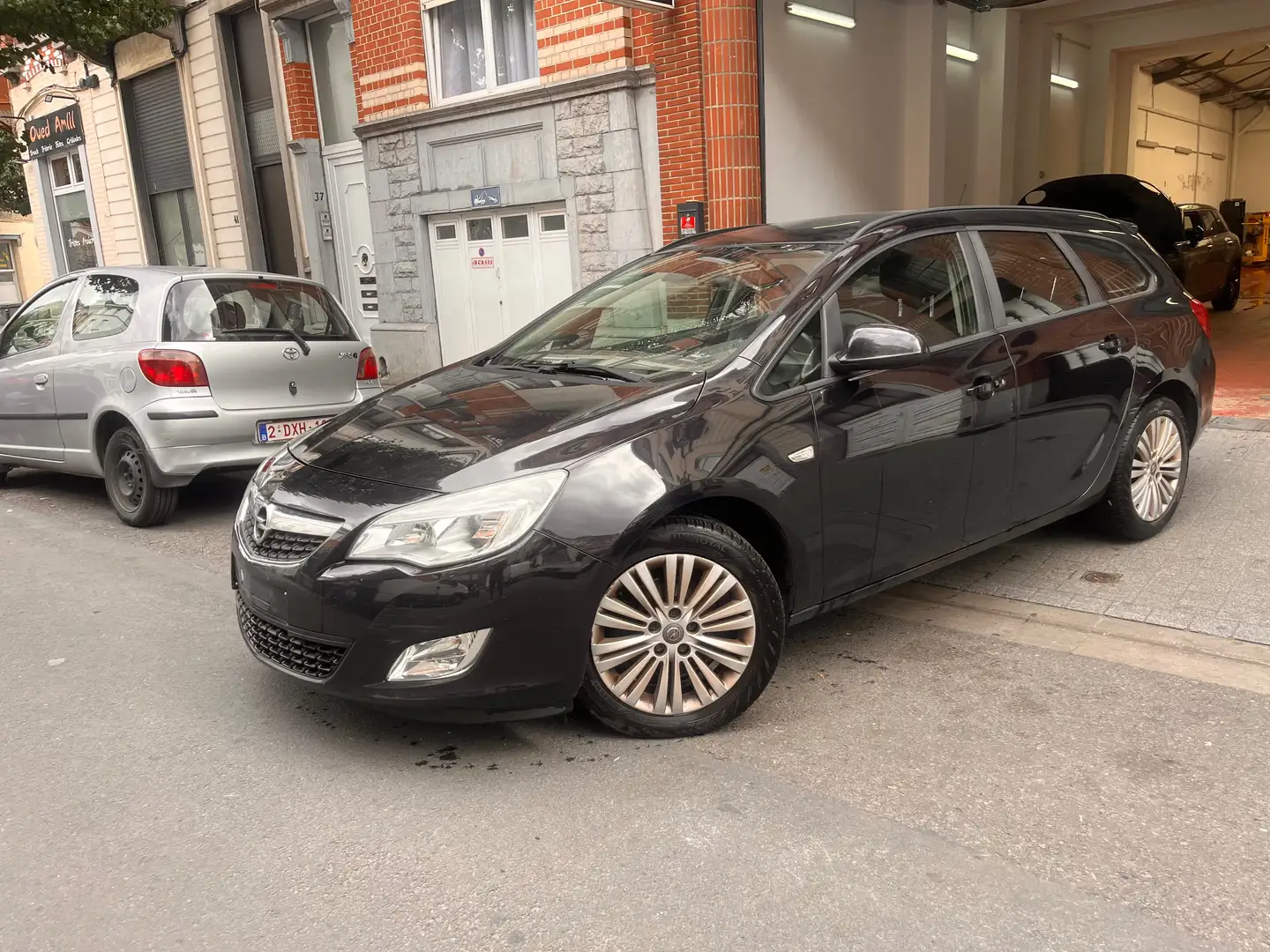 Opel Astra Astra Sports Tourer 1.7 CDTi ECOTEC Cosmo DPF Negru - 1