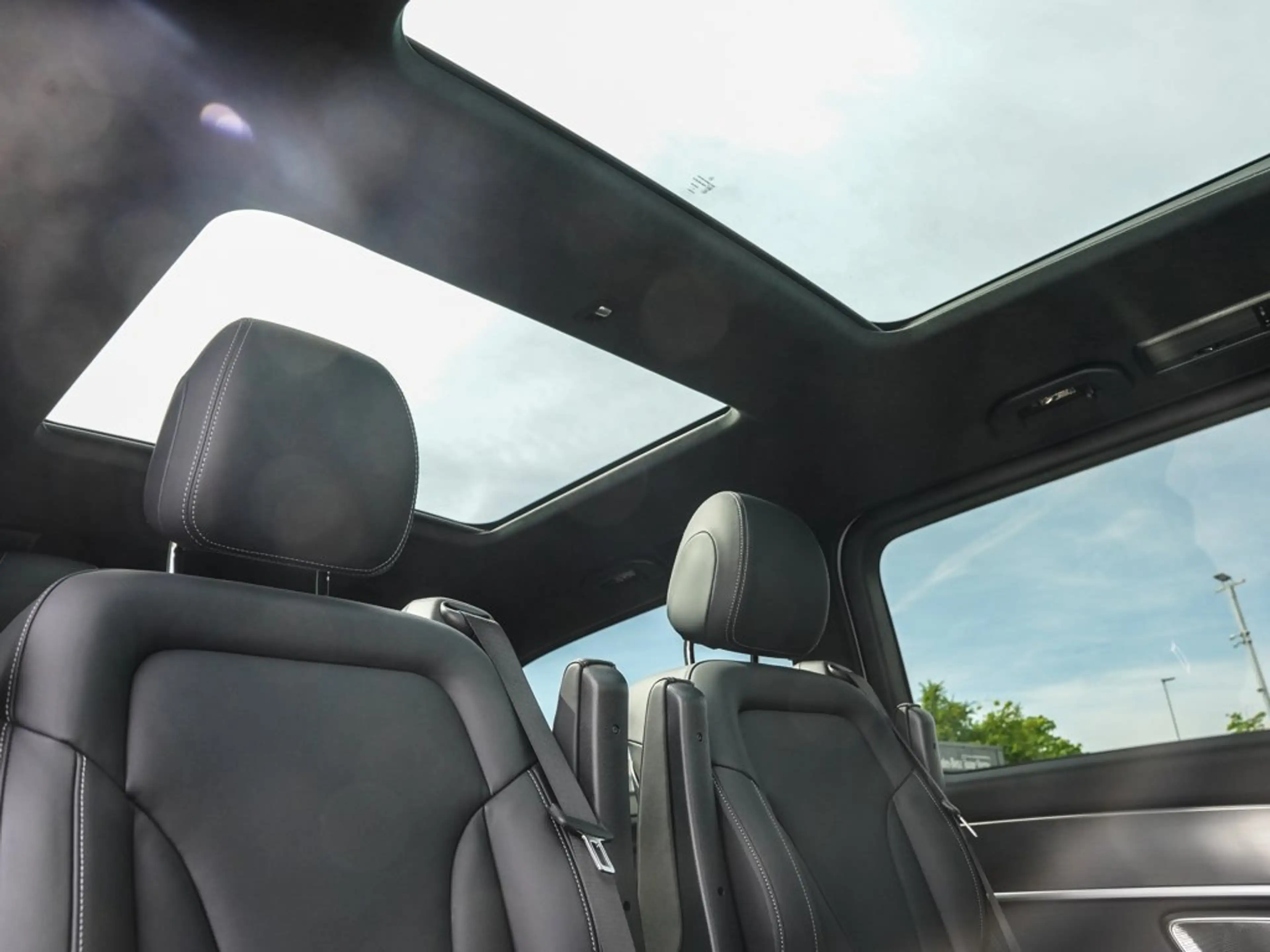 Mercedes-Benz V 300 d Exclusive 4x4 lang AIRMATIC Pano Standhzg — photo 14