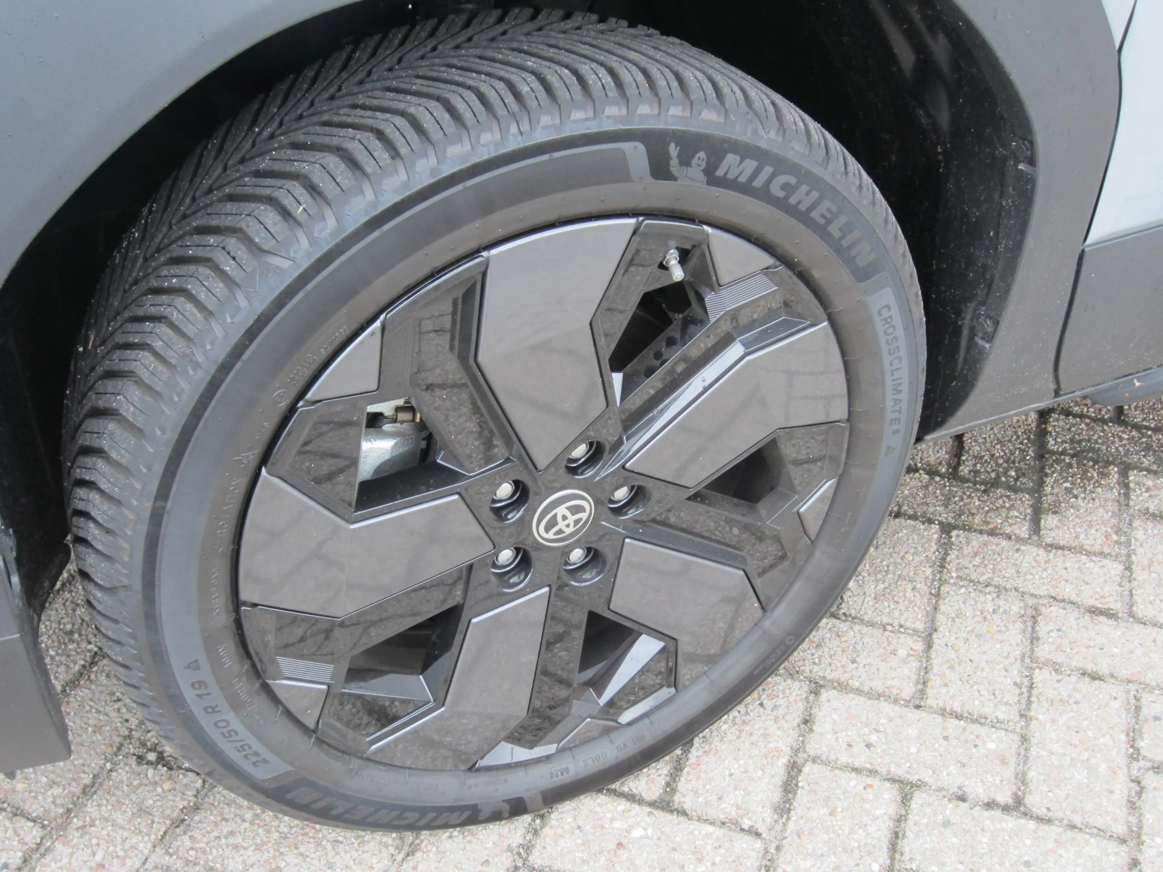 Toyota Urban Cruiser Executive 61 kWh All Seasons Panoramadak — photo 15