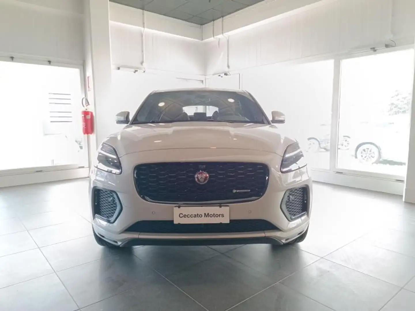 Jaguar E-Pace 2.0 D163 R-Dynamic awd auto - 2