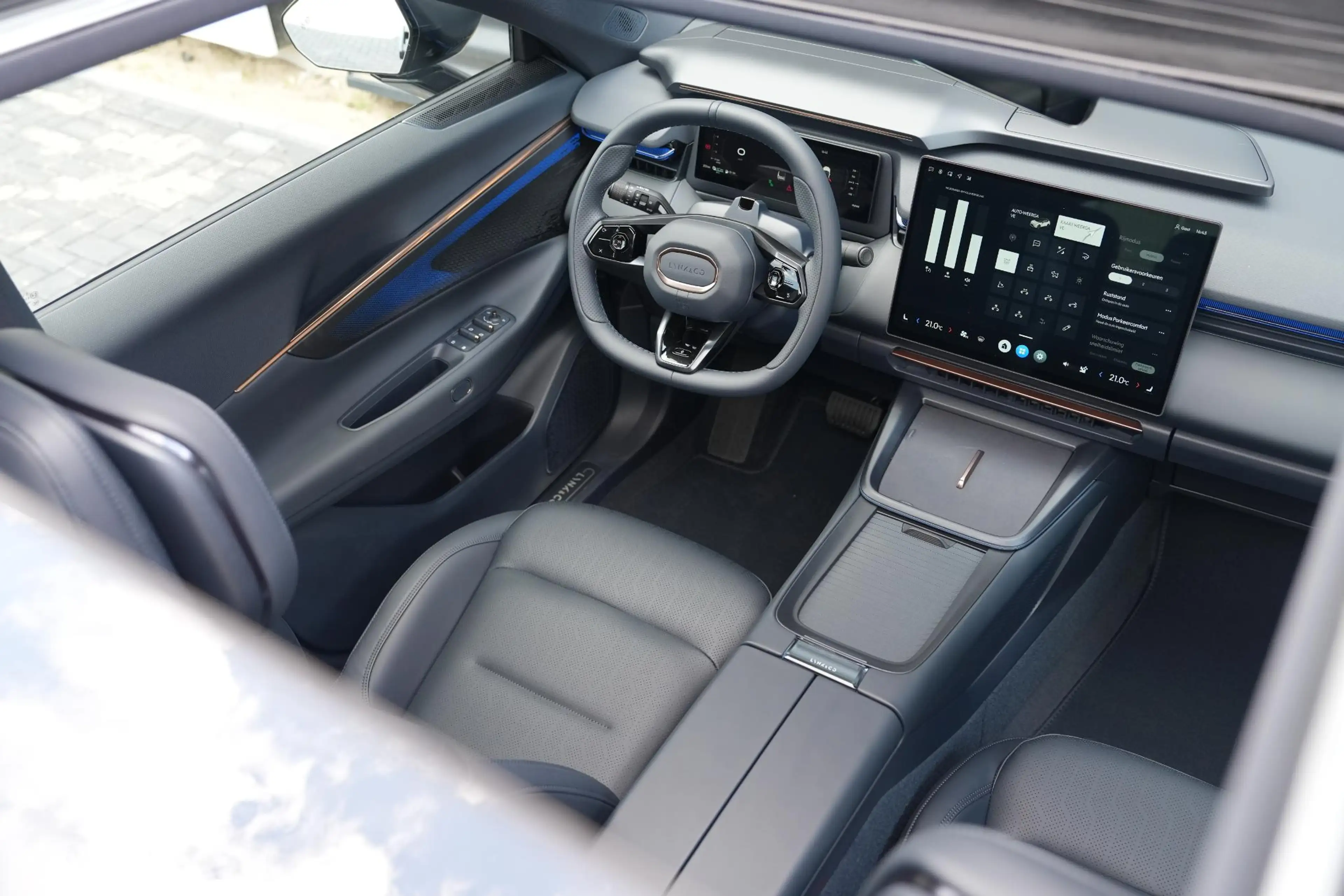 Lynk & Co 08 1.5 Business Edition | 200km Hybride | High Beam L — photo 9