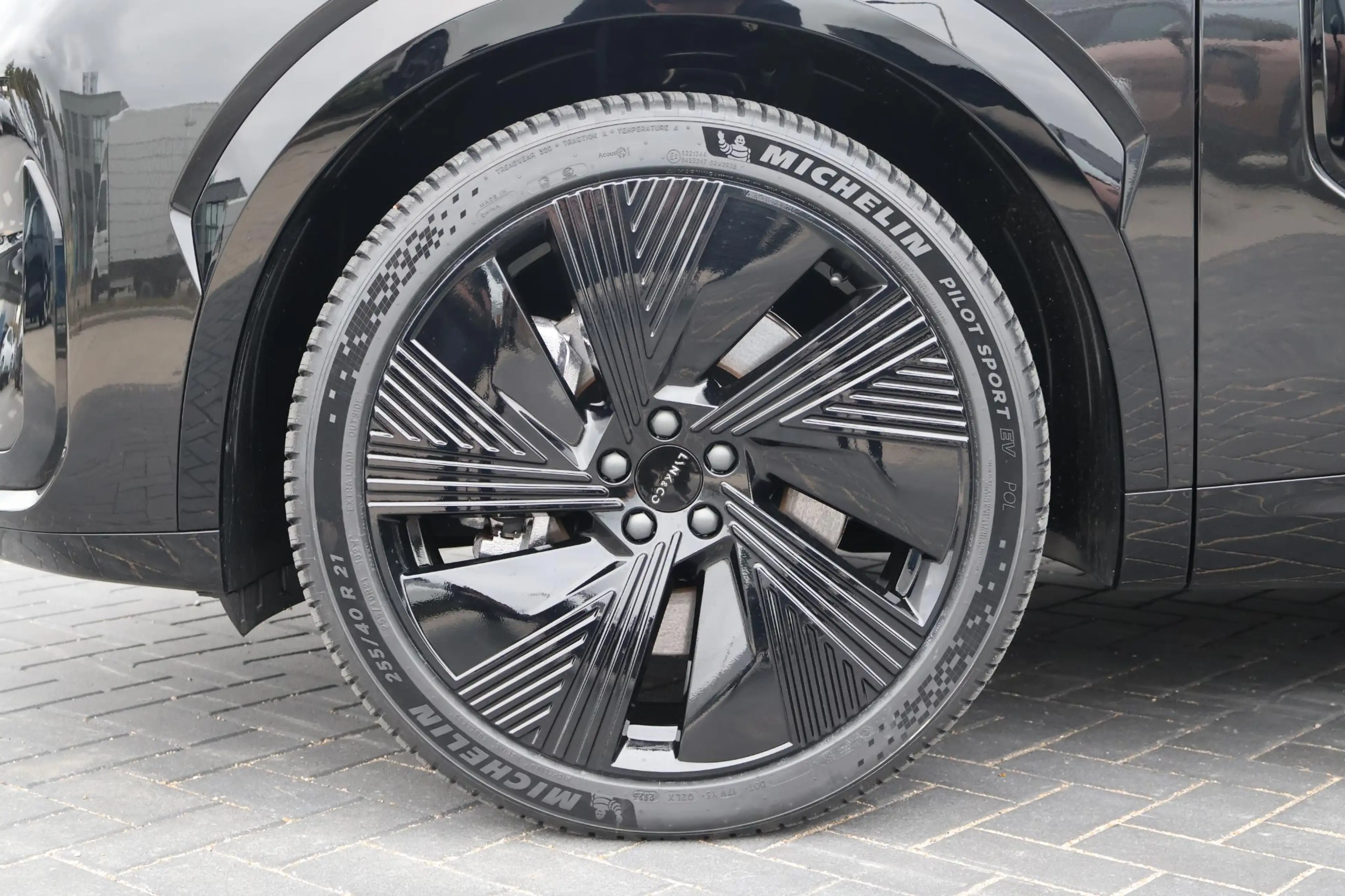 Lynk & Co 08 1.5 Business Edition | 200km Hybride | High Beam L — photo 8